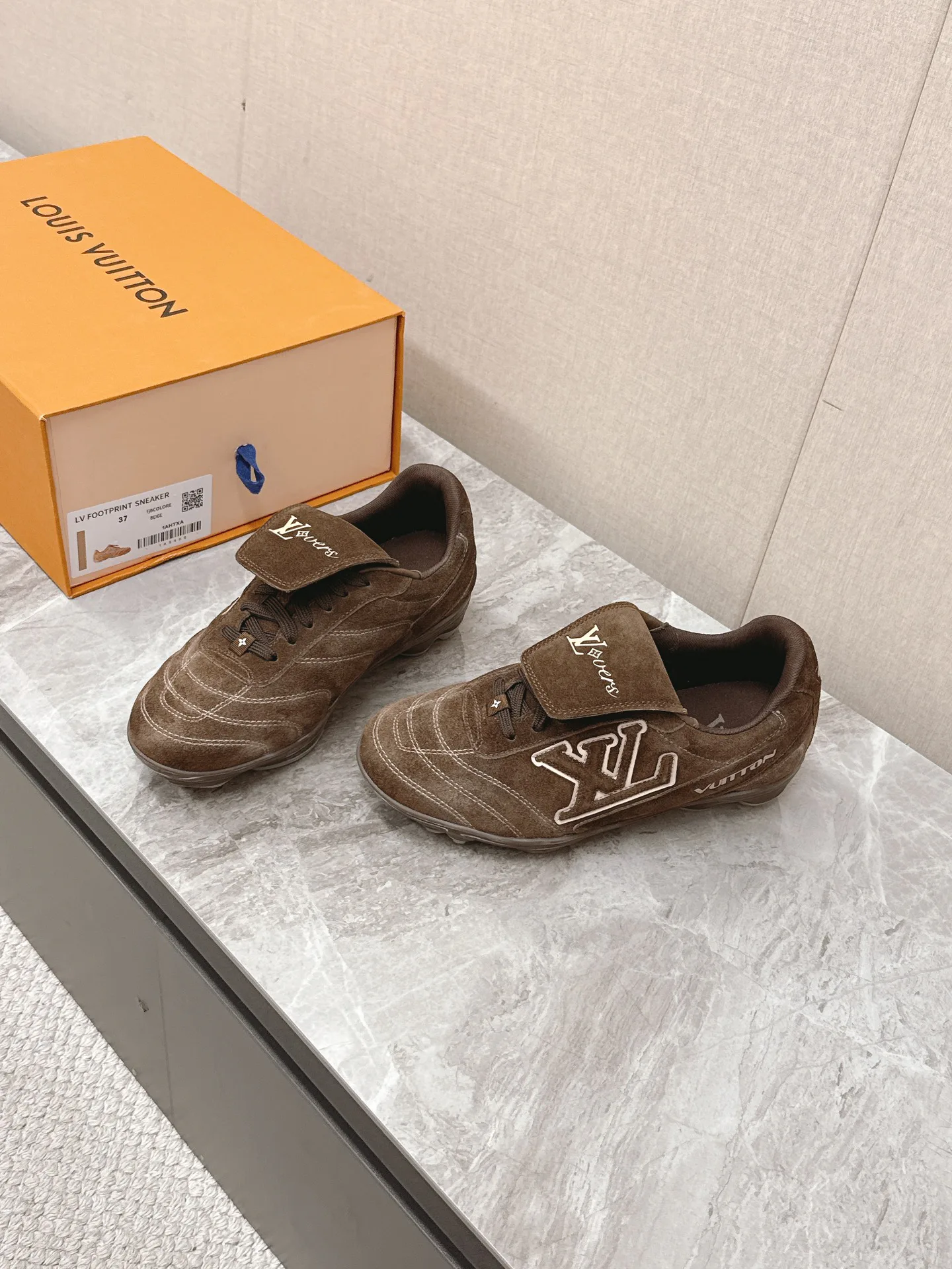 Кроссовки Женские Louis Vuitton 4507763