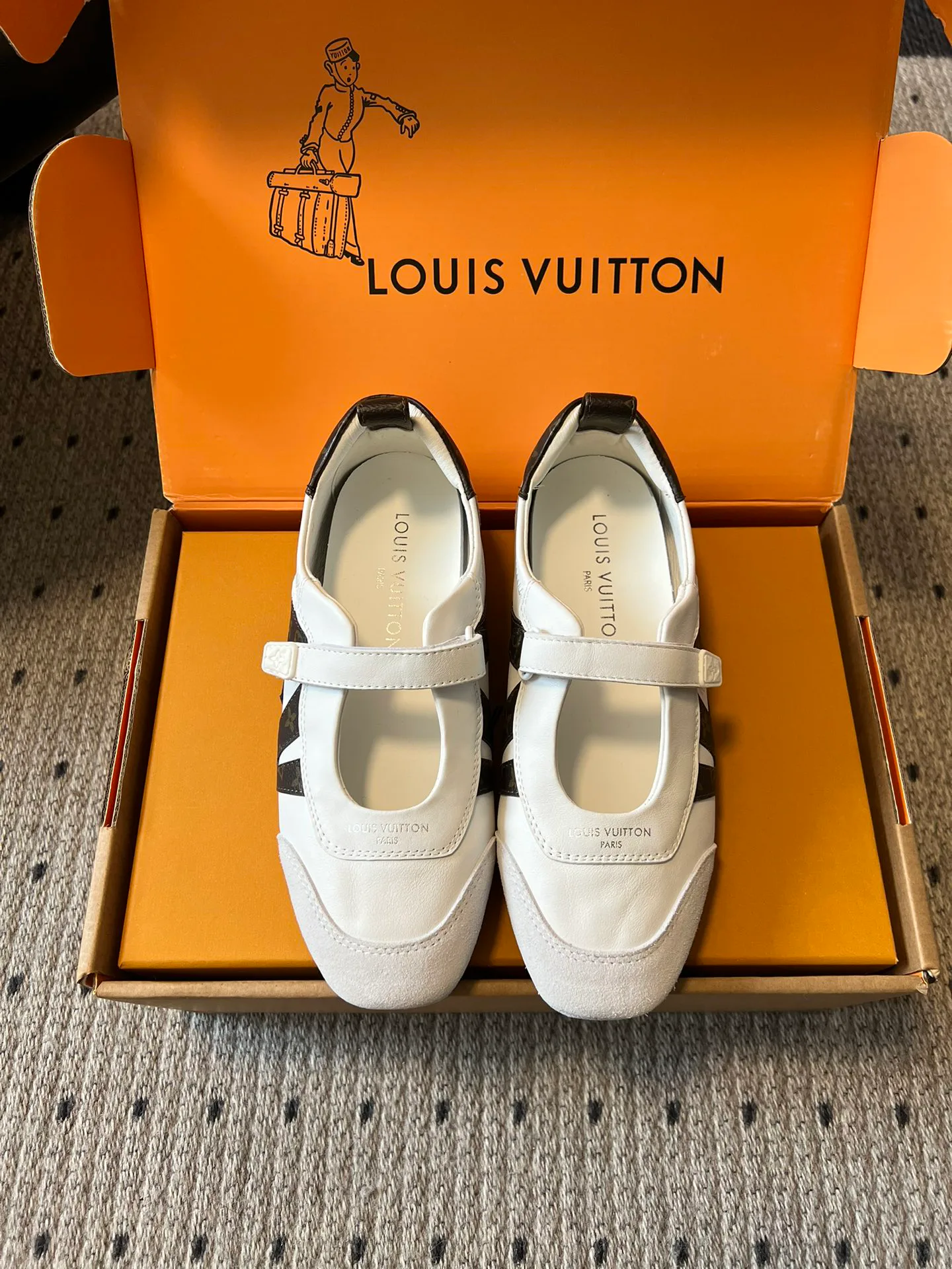 Туфли Женские Louis Vuitton 13561816