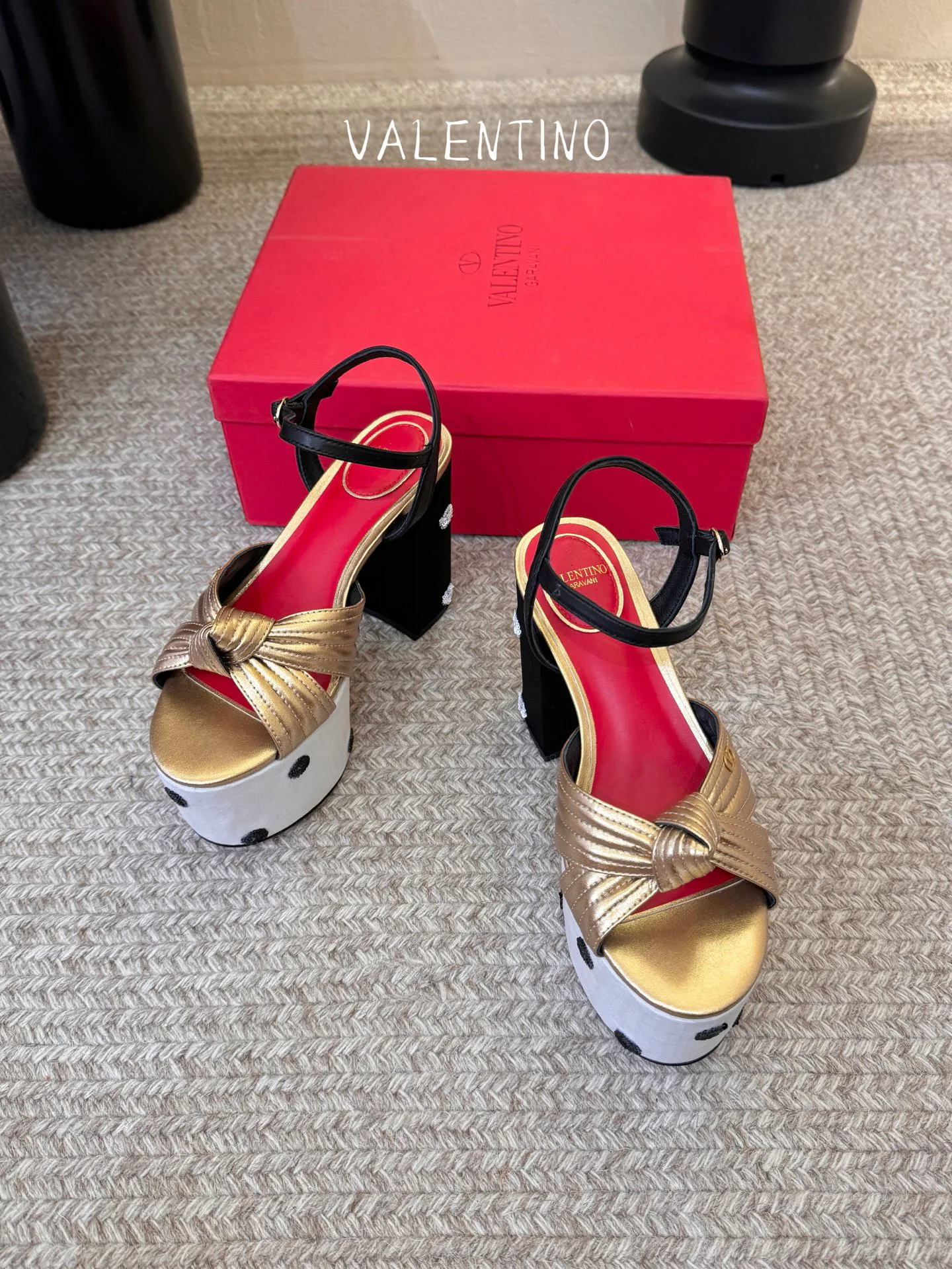 Босоножки Женские Valentino 14573337