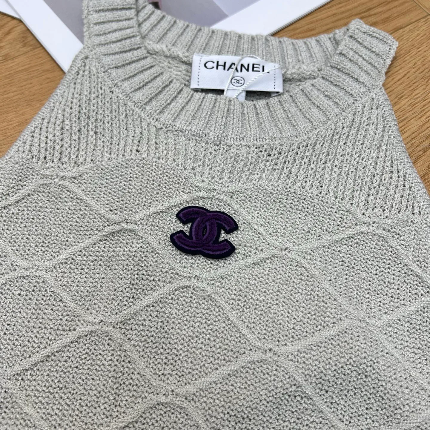 Жилеты Женские Chanel 11903834