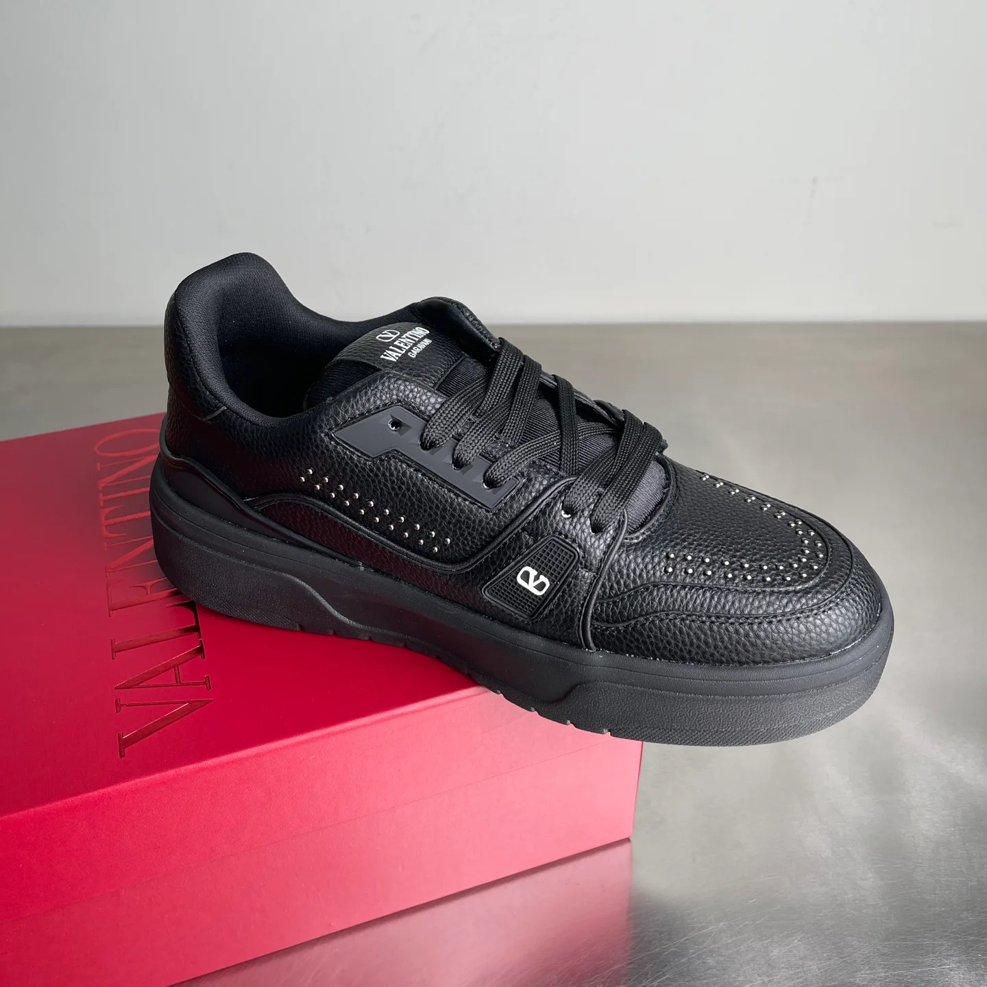 Кроссовки Женские Valentino 11576040
