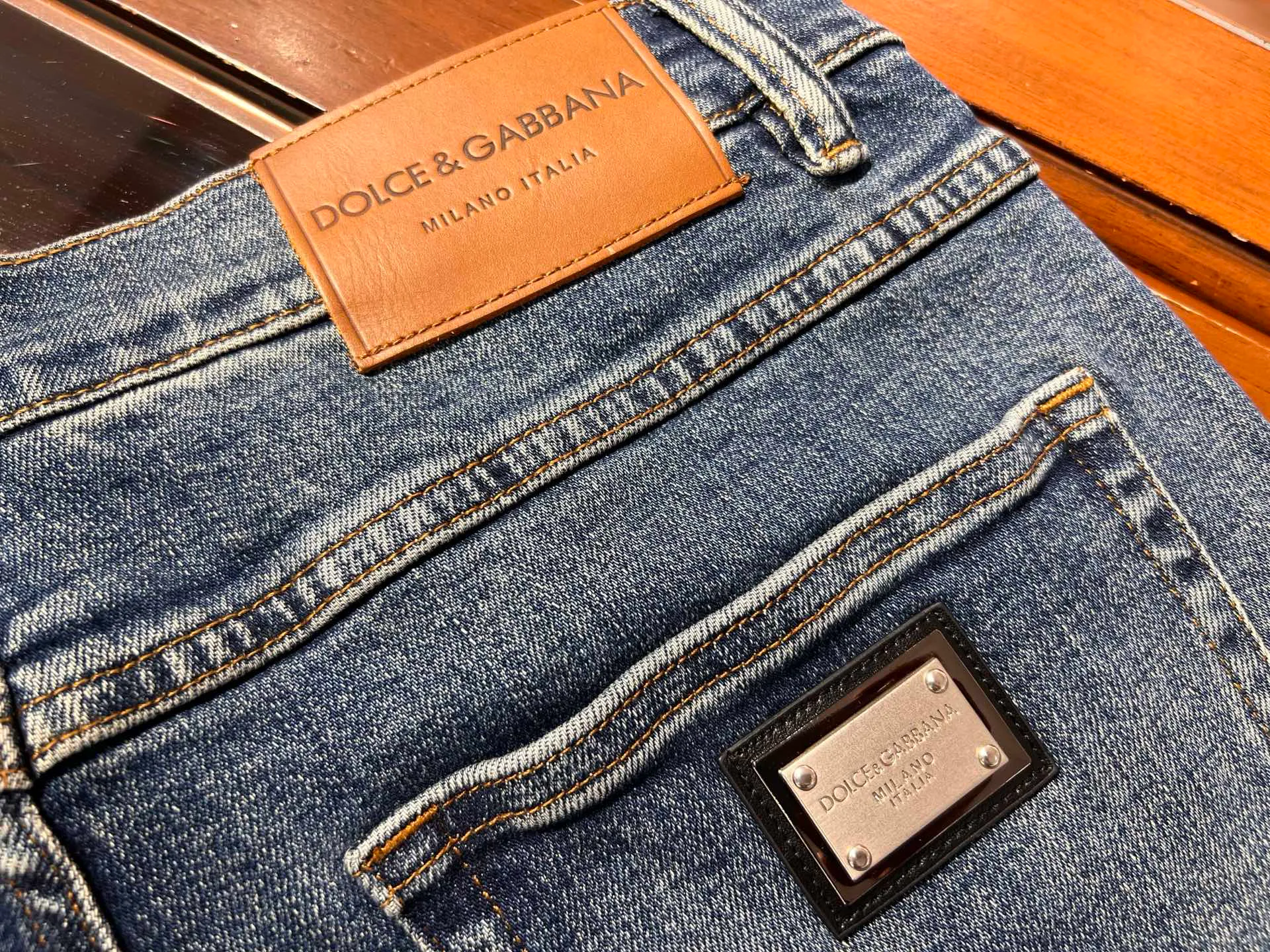 Джинсы Мужские Dolce & Gabbana 18244471