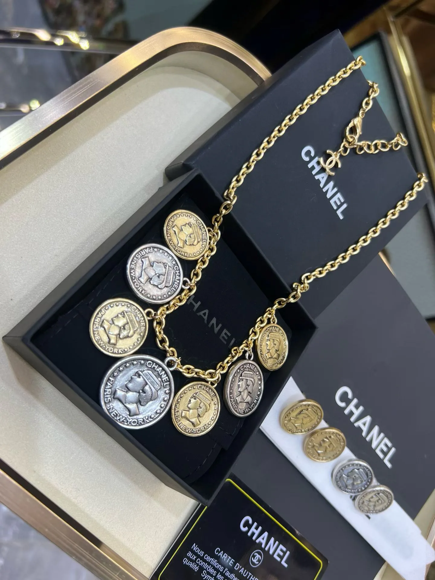 Бижутерия Chanel 17734039