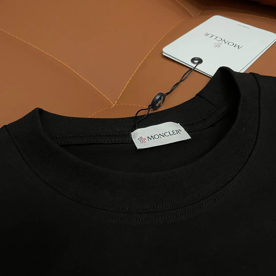Футболки Женские Moncler 12538596
