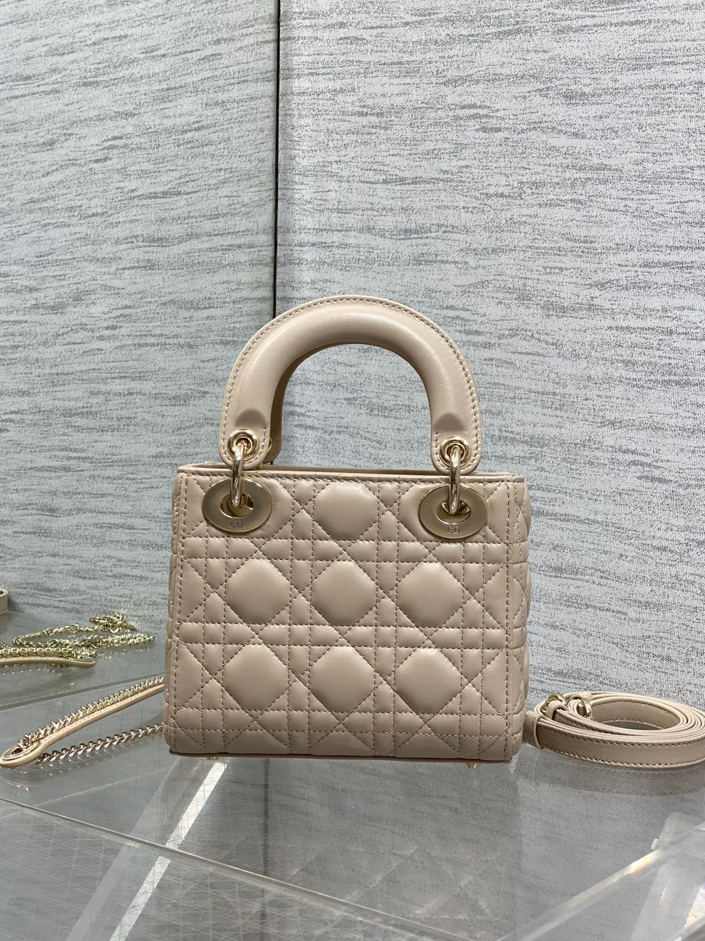 Классические Сумки Женские Christian Dior 17601501