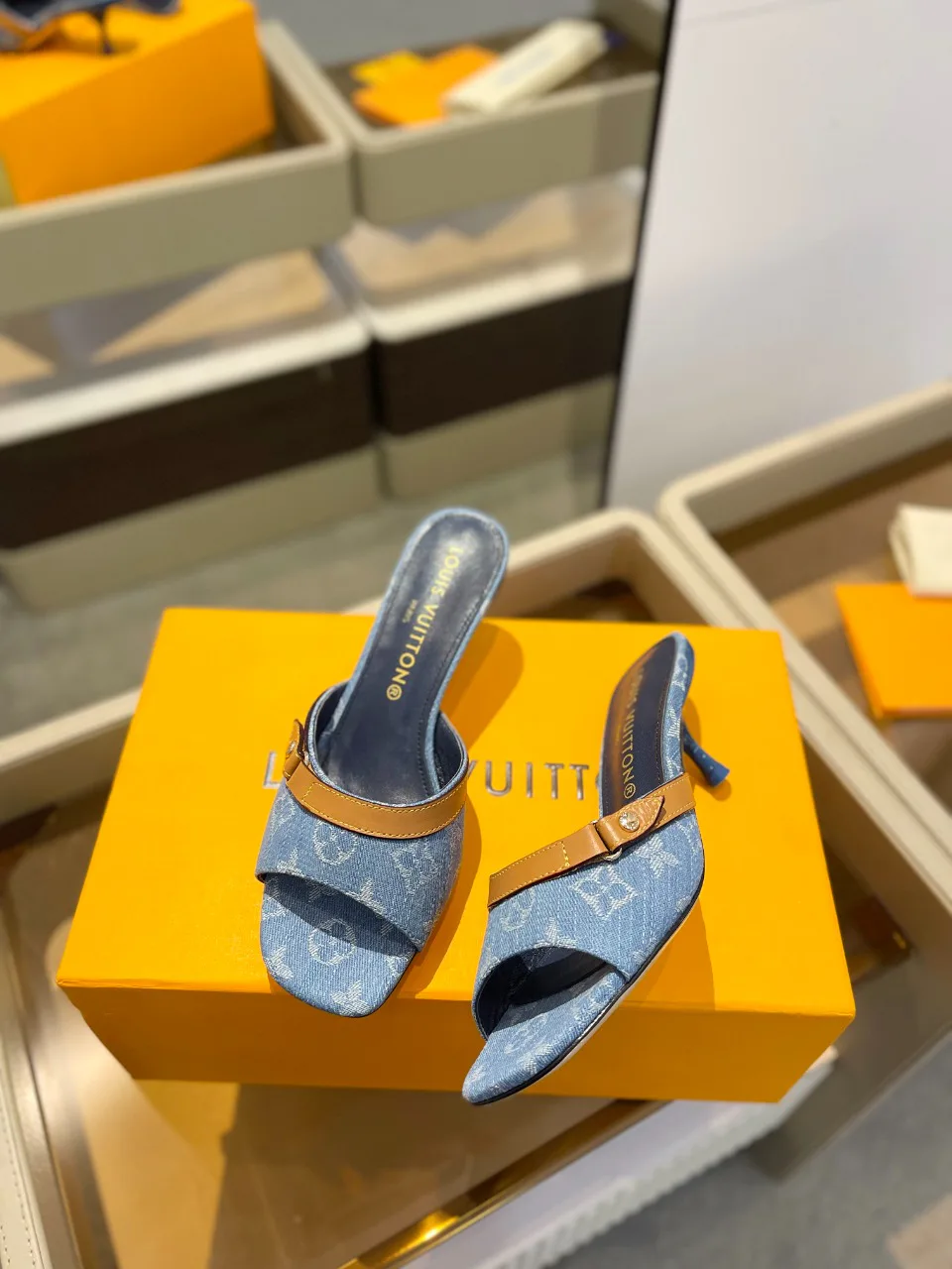 Сандалии Женские Louis Vuitton 9865417