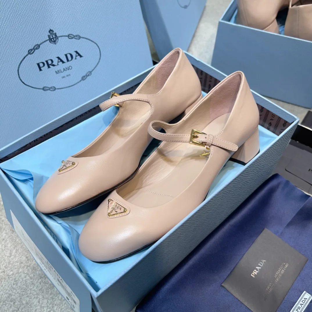 Туфли Женские Prada 11420078