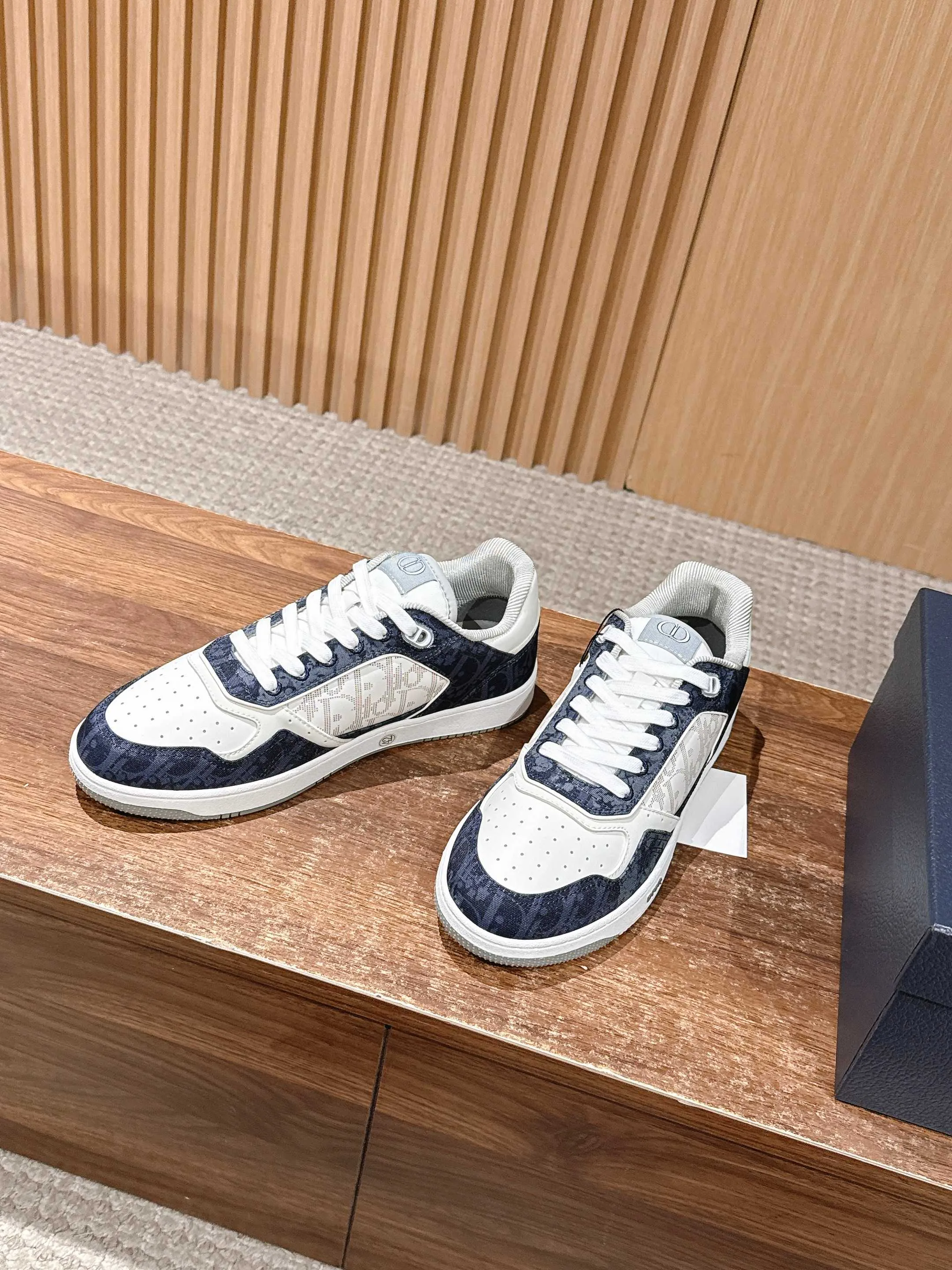 Кроссовки Мужские Christian Dior 4385840