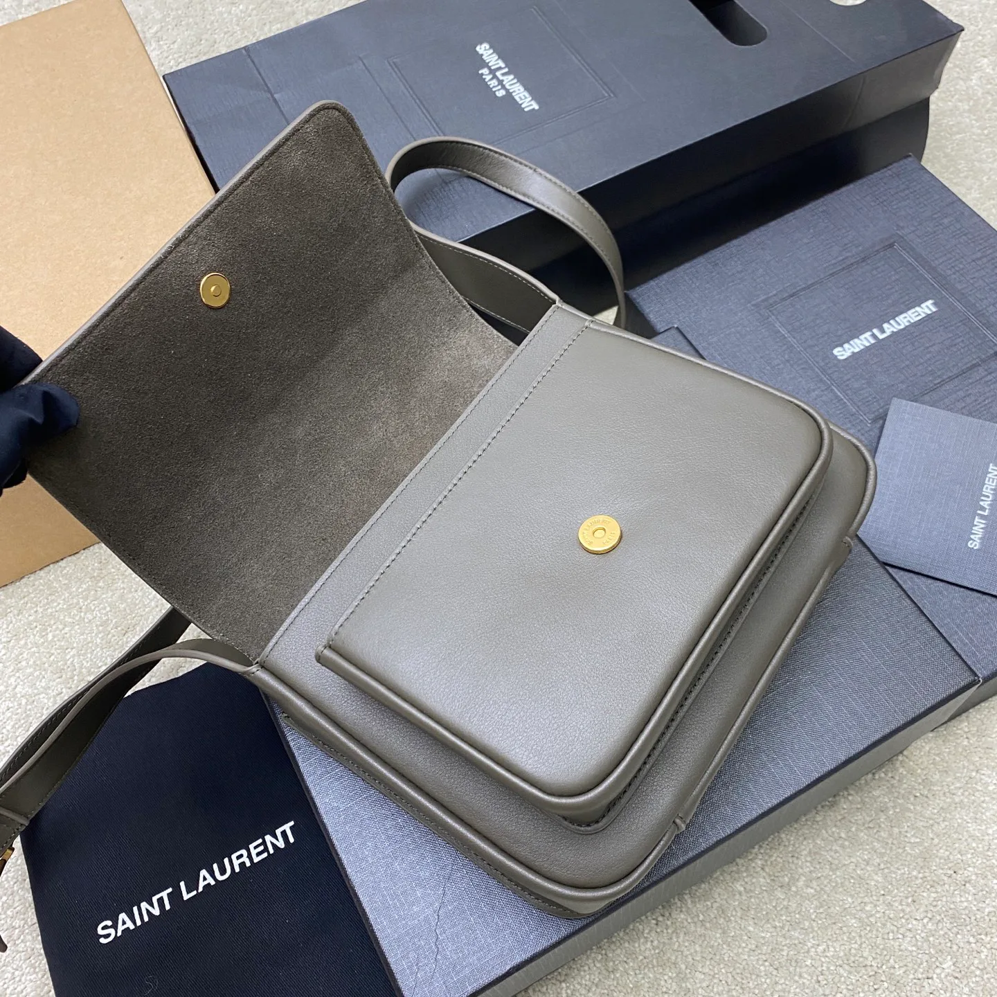 Сумки На Ремне Женские Saint Laurent 1030243