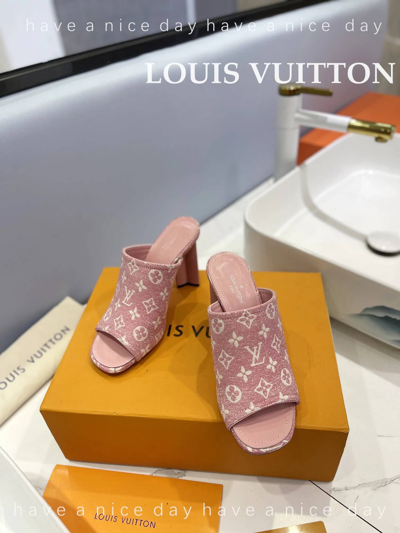 Босоножки Женские Louis Vuitton 9623595