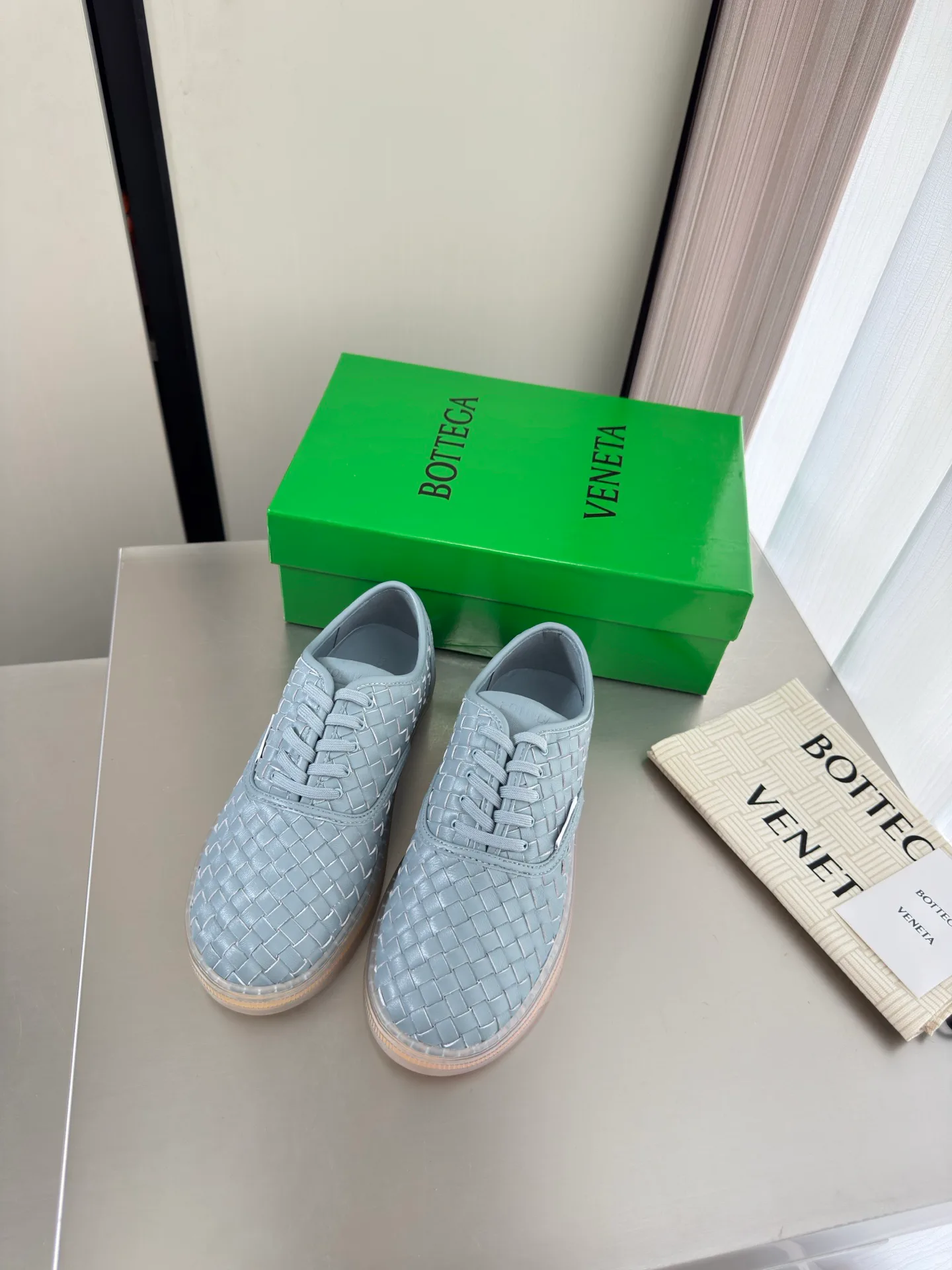 Кроссовки Женские Bottega Veneta 17722631