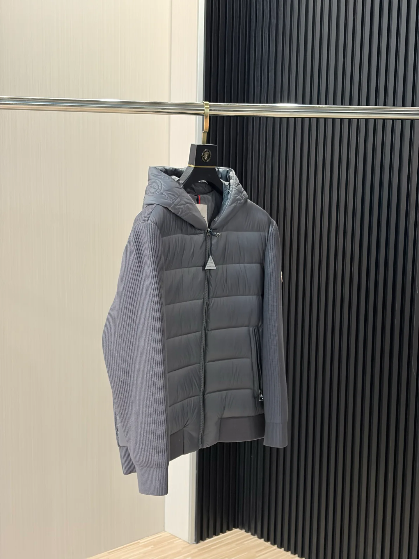 Куртки И Пуховики Женские Moncler 18391738