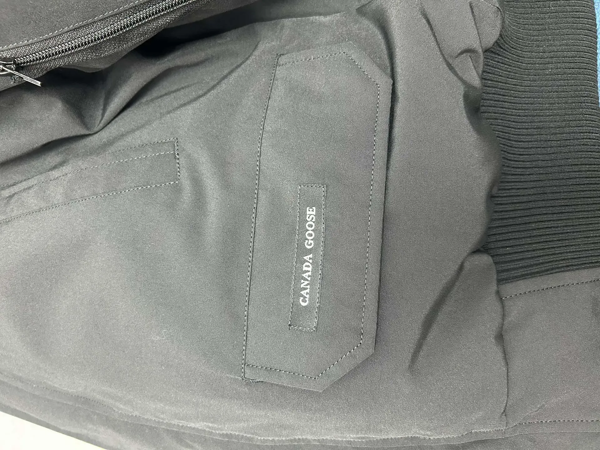 Куртки И Пуховики Женские Canada Goose 901401