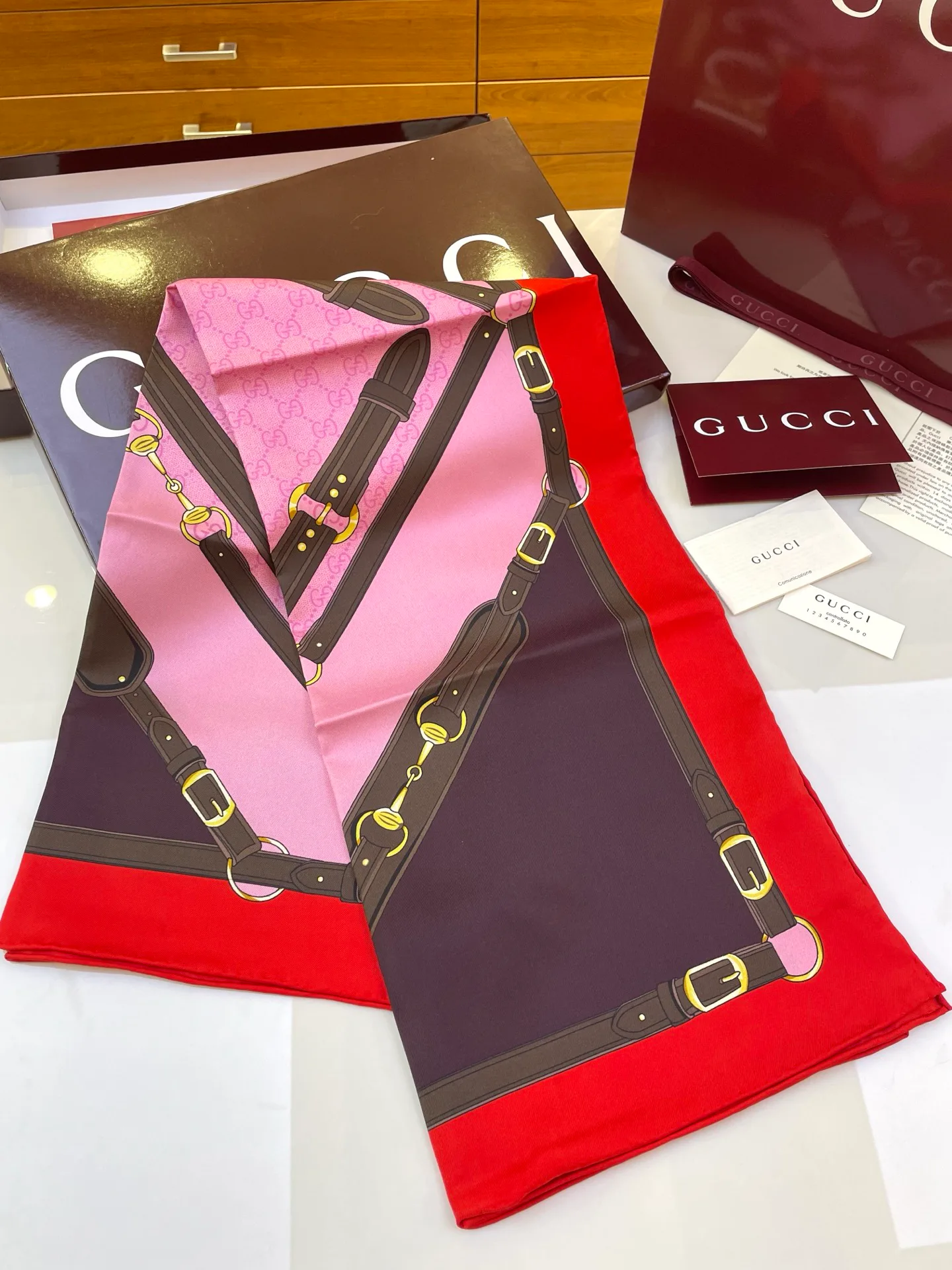 Платки Gucci 1981369