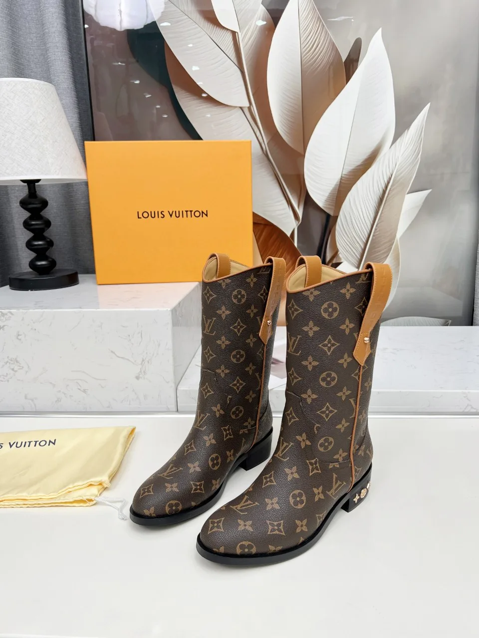 Ботинки Женские Louis Vuitton 17948506