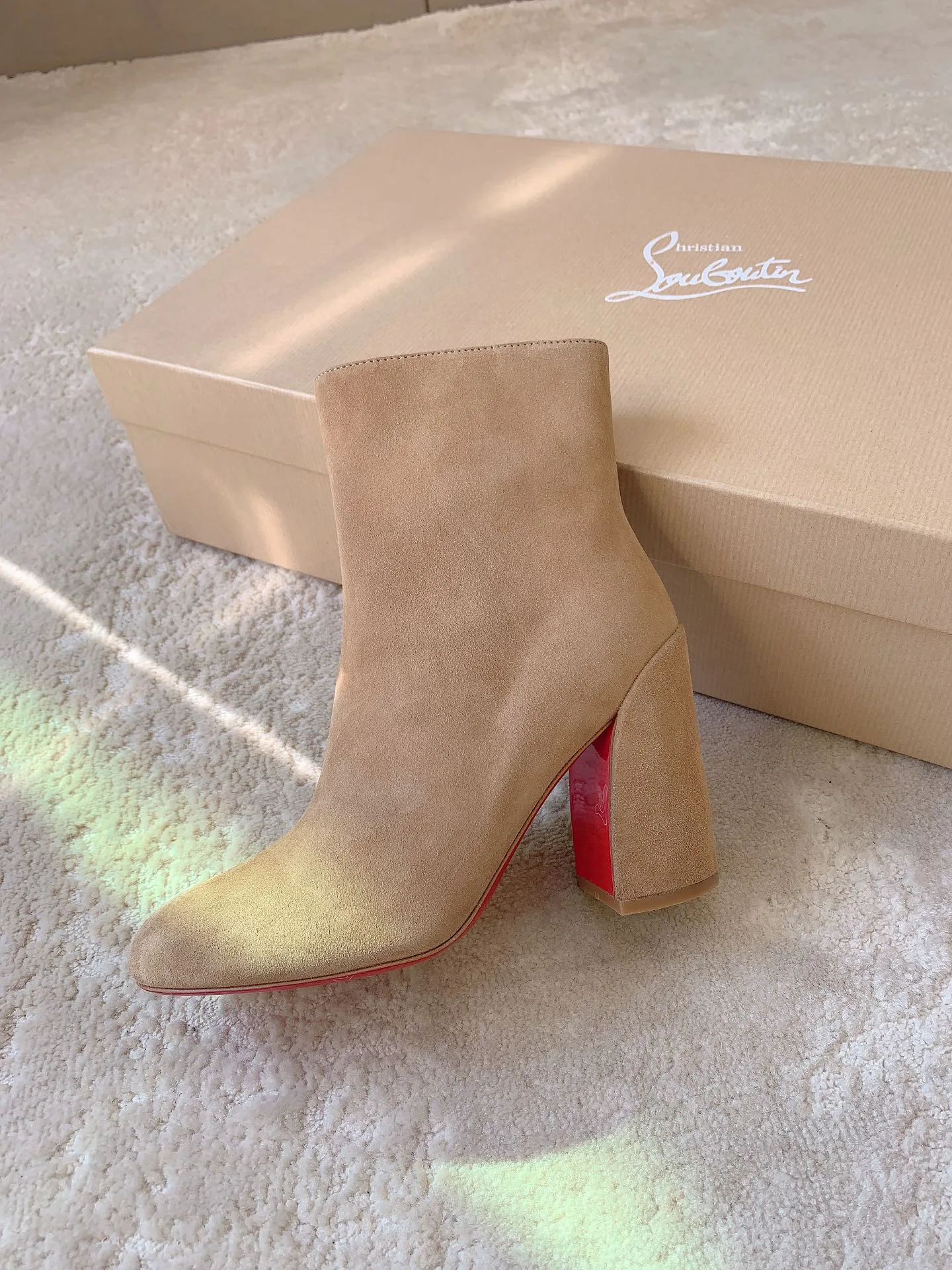 Ботильоны Женские Christian Louboutin 17962853