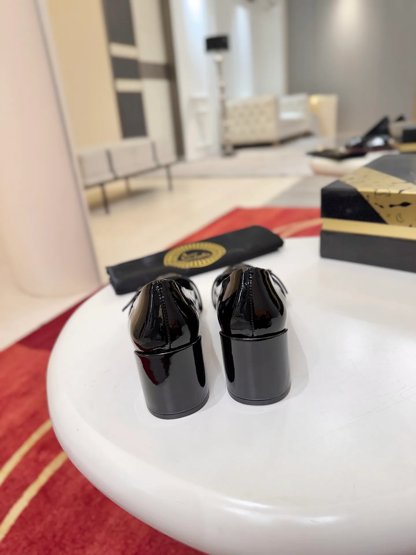 Туфли Женские Christian Louboutin 18821450