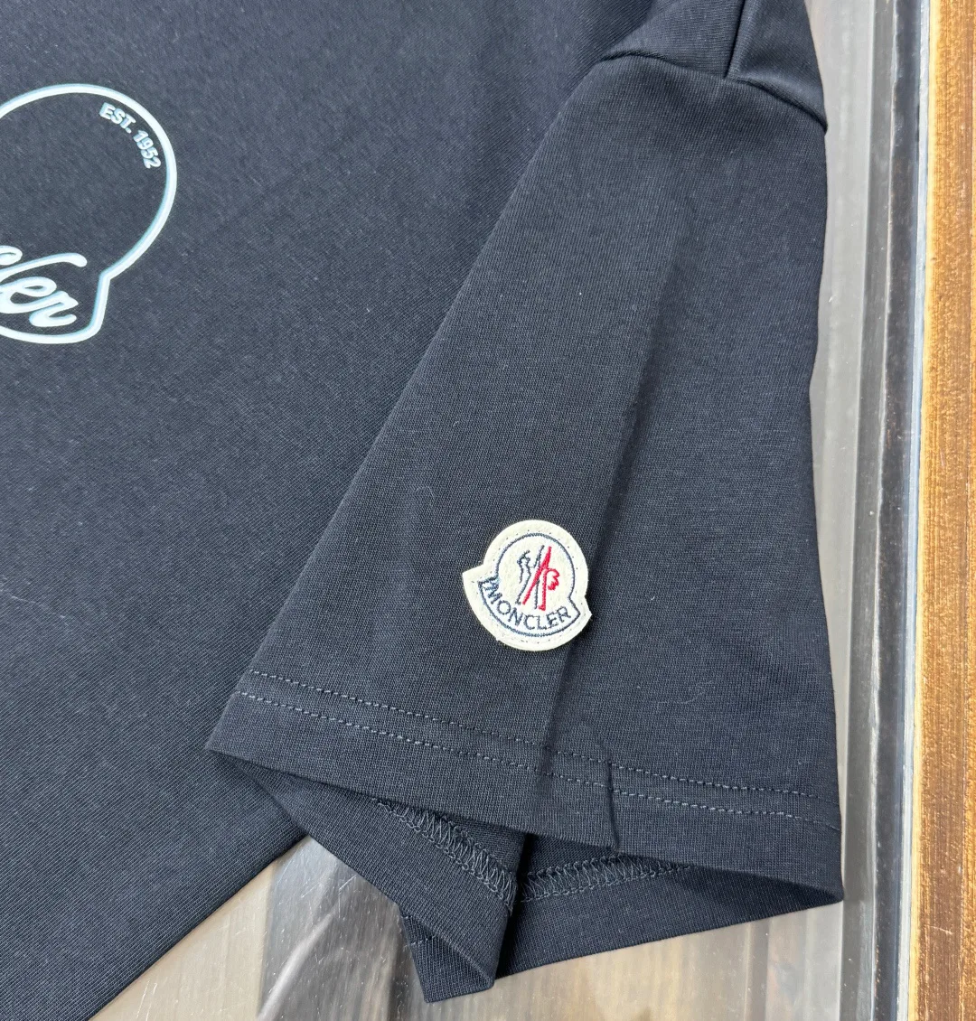 Футболки Женские Moncler 10292164