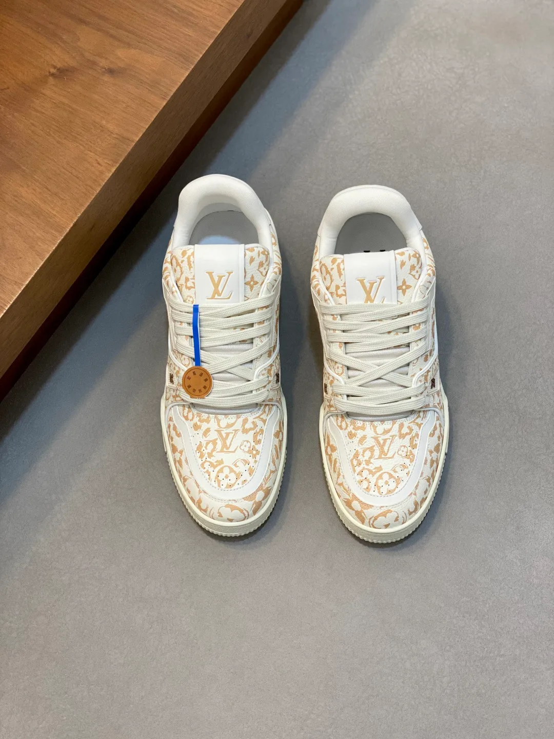 Кроссовки Мужские Louis Vuitton 13563396