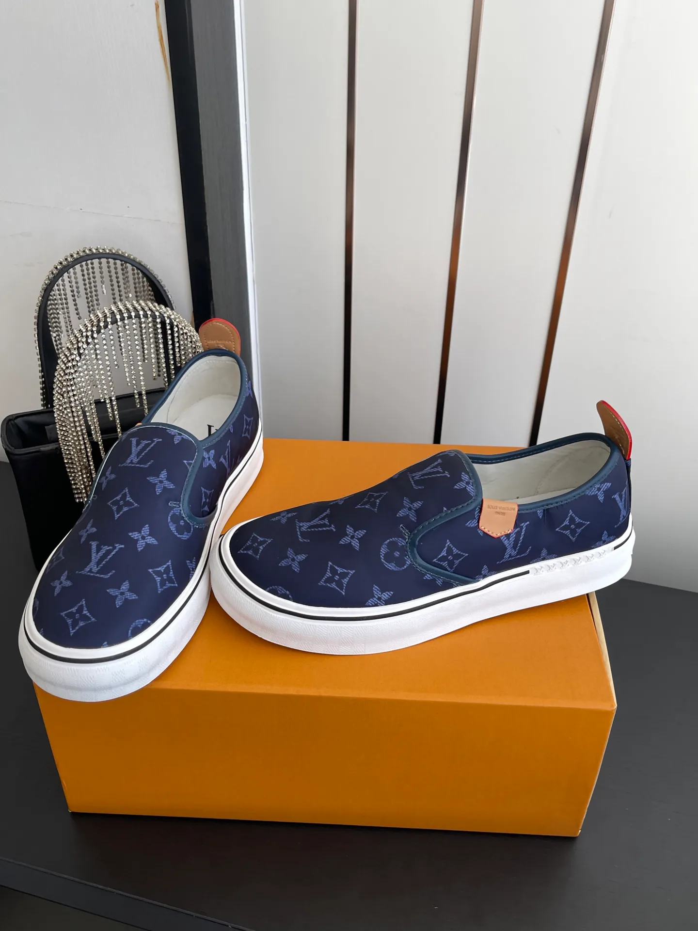 Кроссовки Мужские Louis Vuitton 17908528