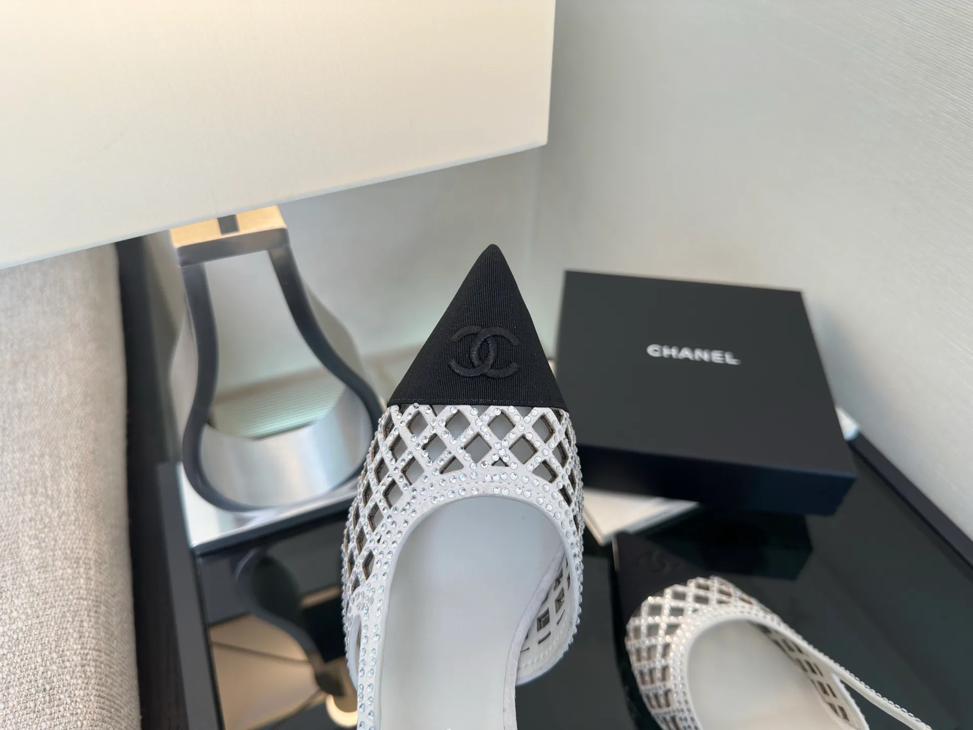 Туфли Женские Chanel 18107444
