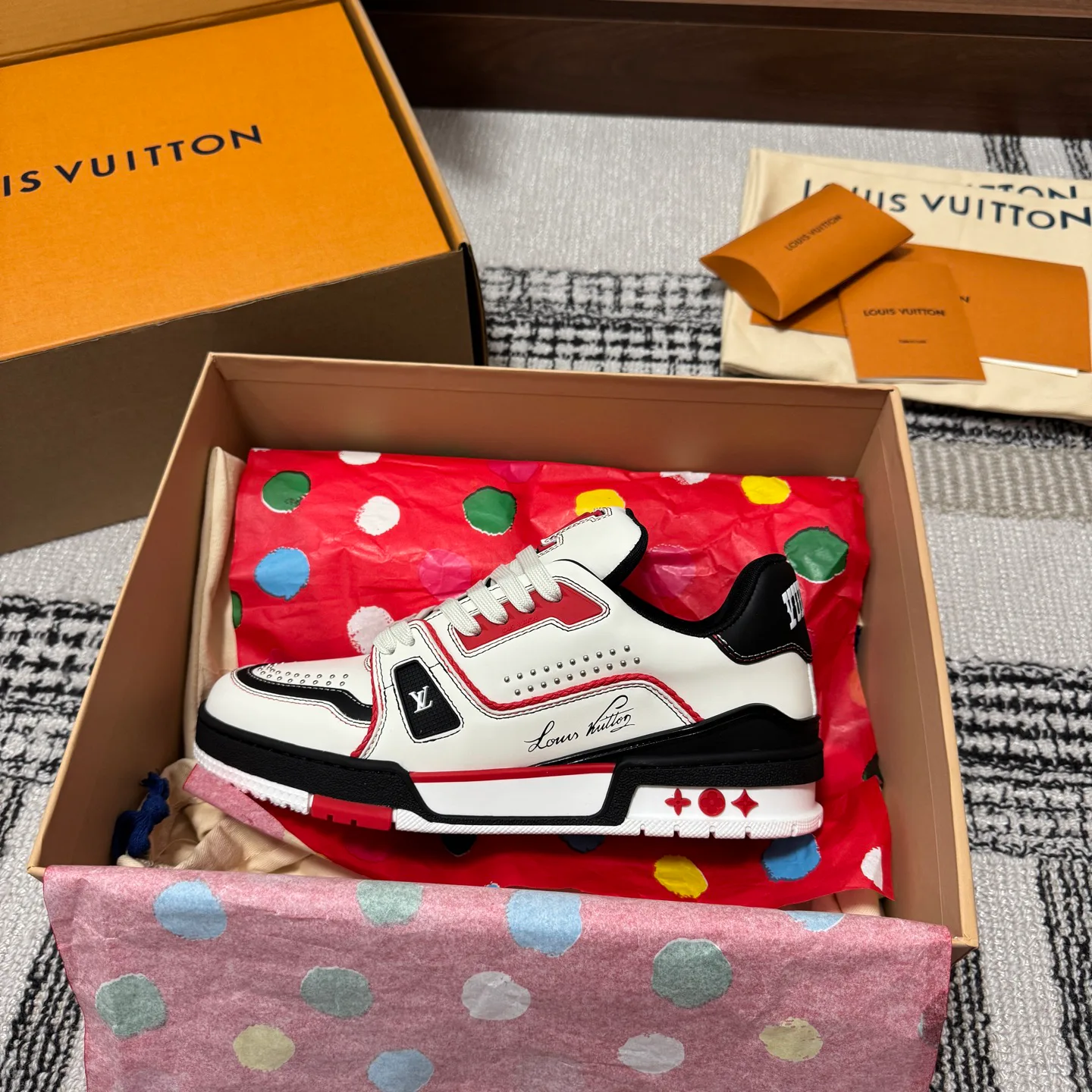 Кроссовки Женские Louis Vuitton 1546809