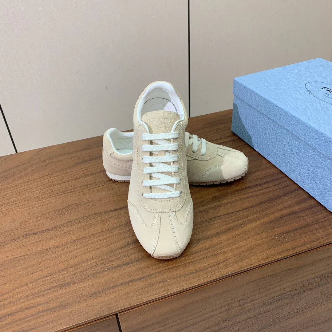 Кроссовки Женские Prada 879176