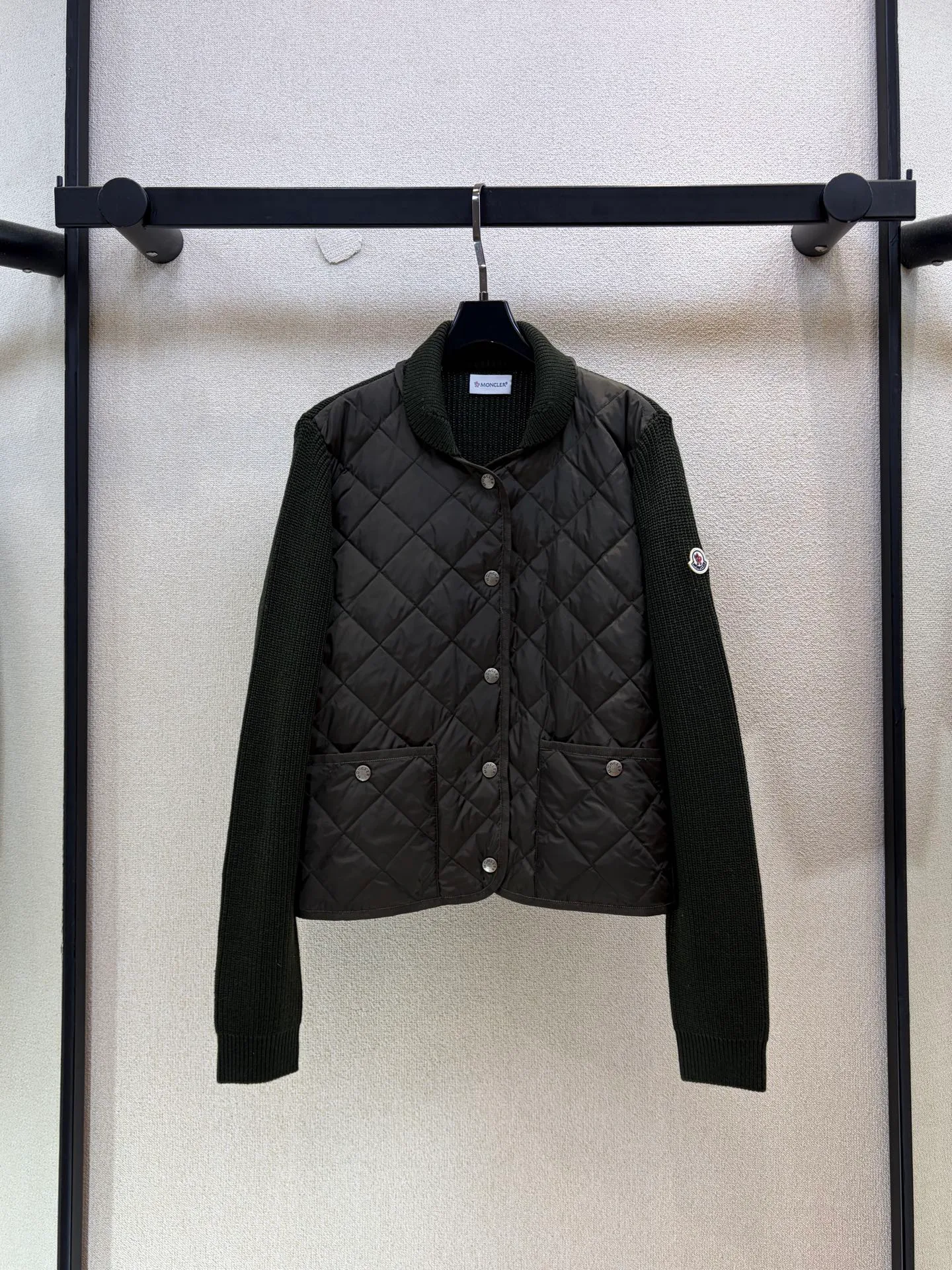 Куртки И Пуховики Женские Moncler 18407830