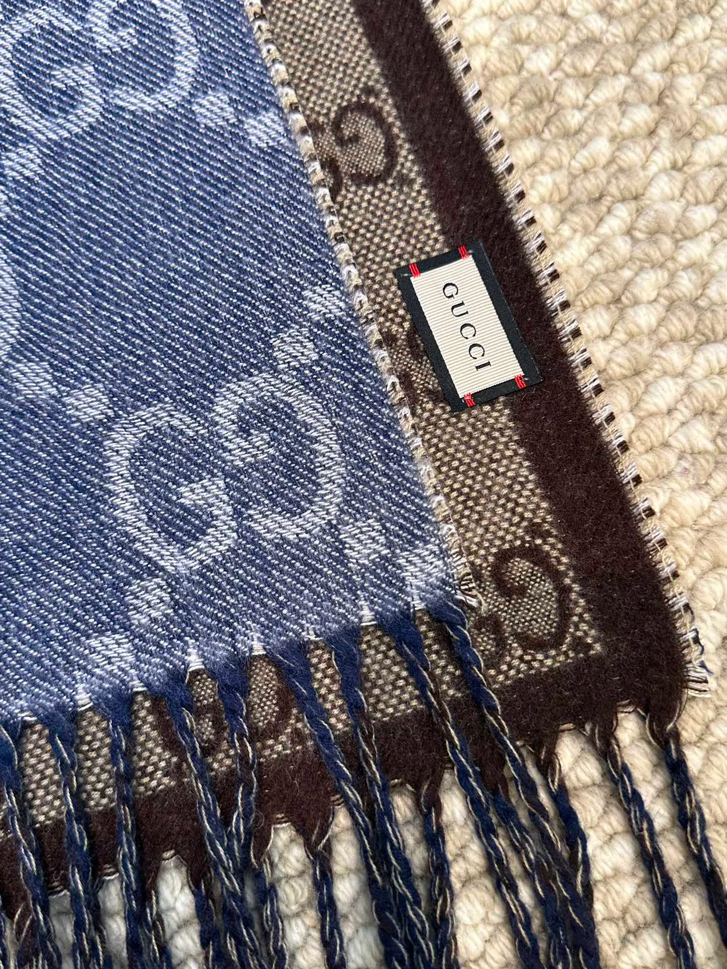 Шарфы Gucci 18105485
