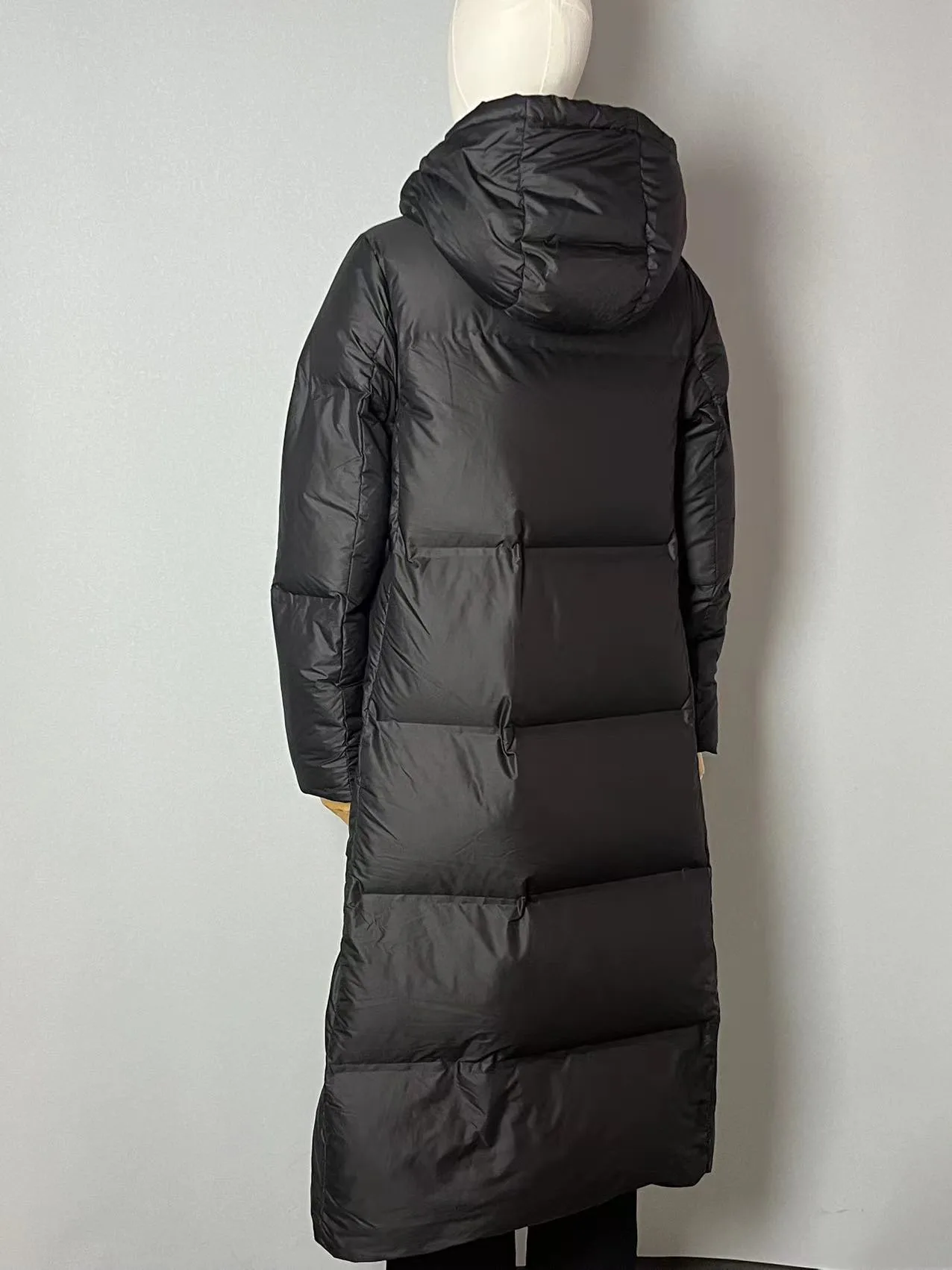 Куртки И Пуховики Женские Prada 18597077