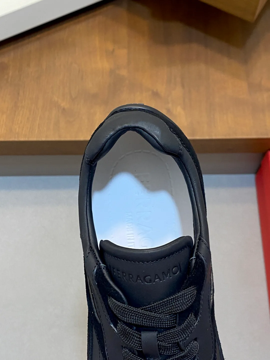 Кроссовки Мужские Salvatore Ferragamo 18274578