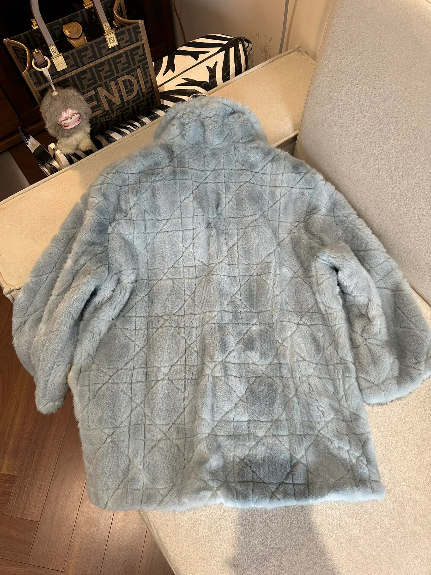 Шубы Женские Christian Dior 918042