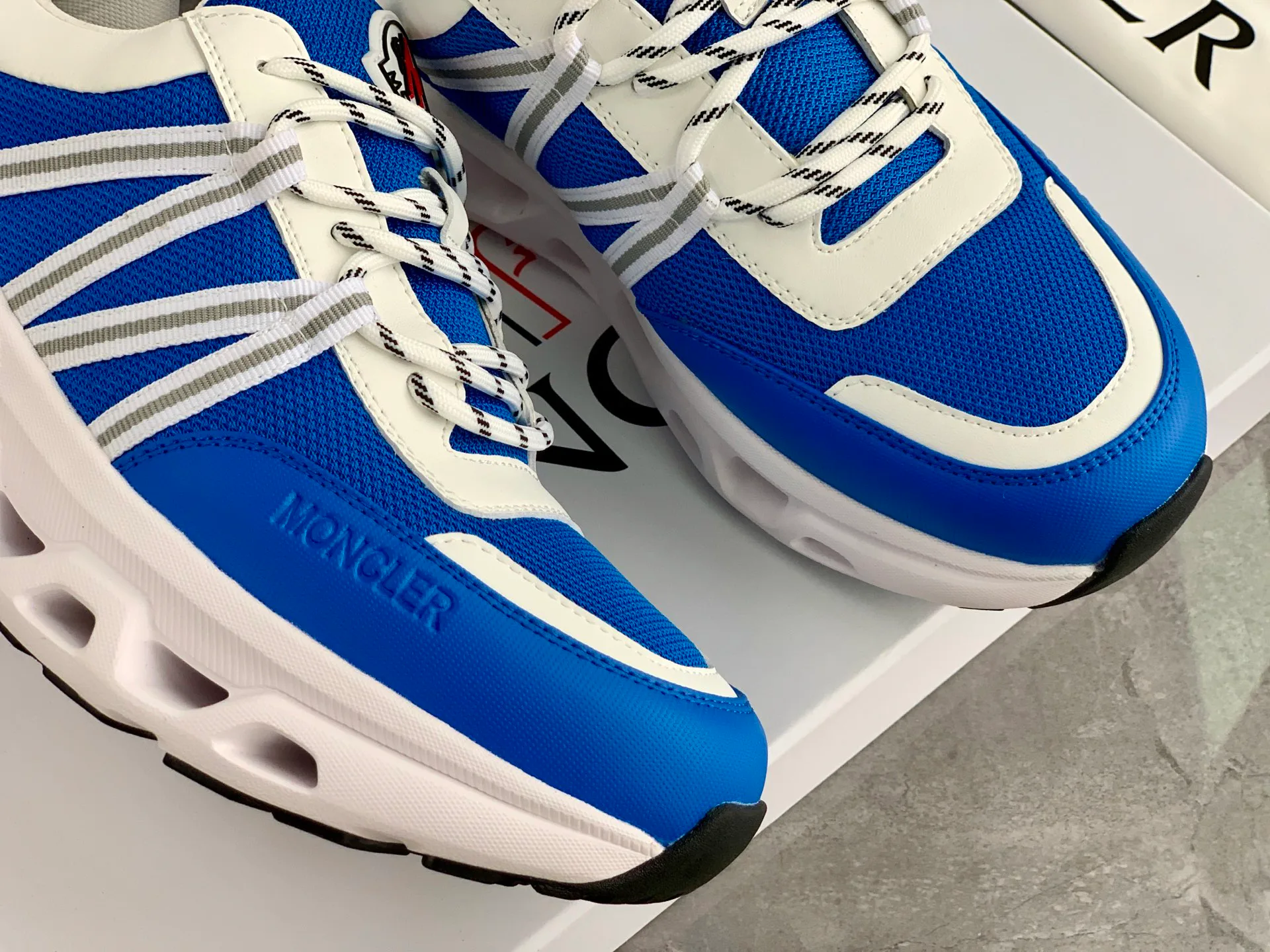 Кроссовки Женские Moncler 228627