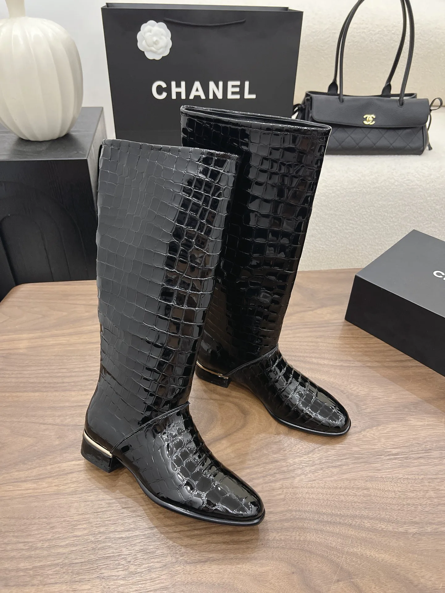 Сапоги Женские Chanel 17302928