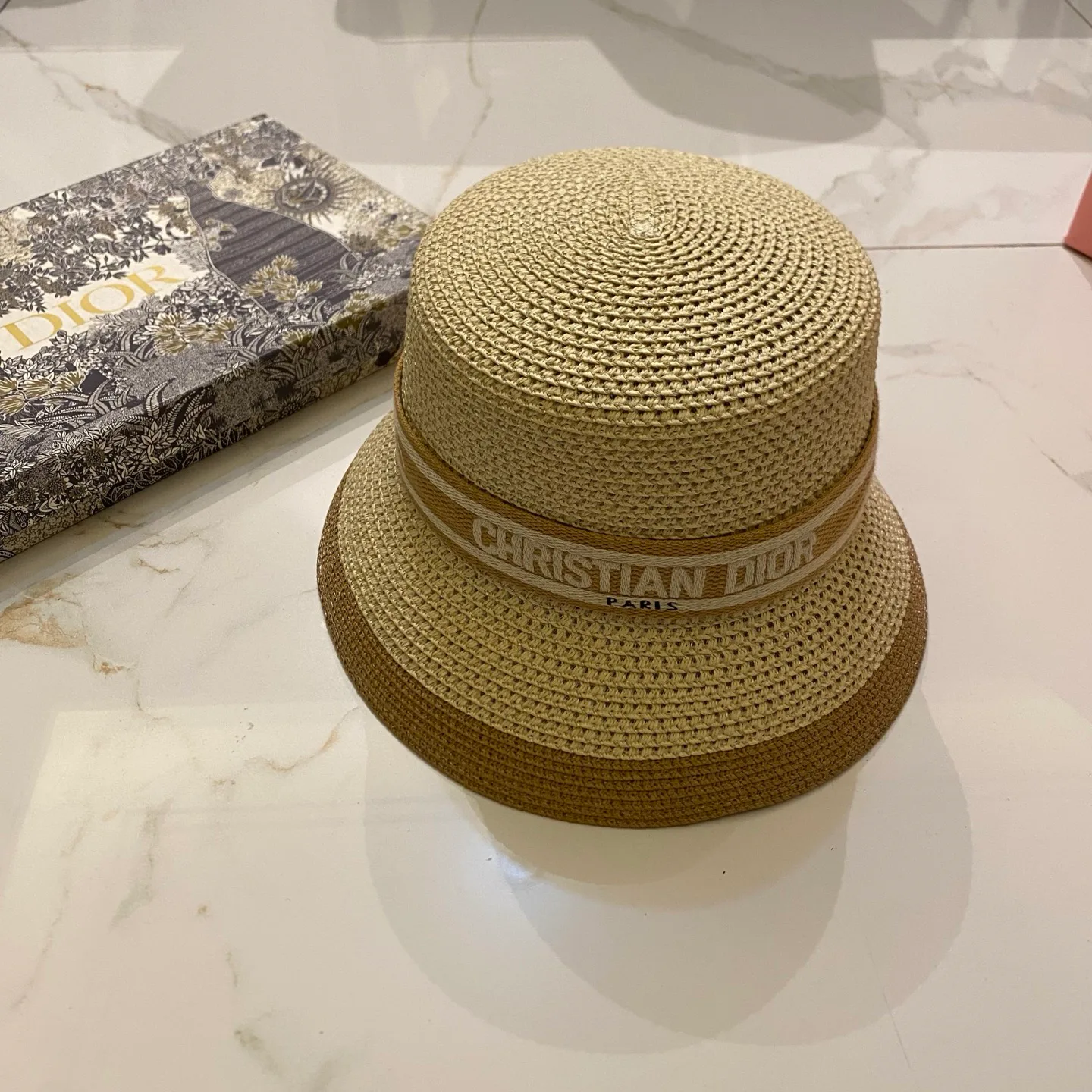 Головные Уборы Christian Dior 17498277