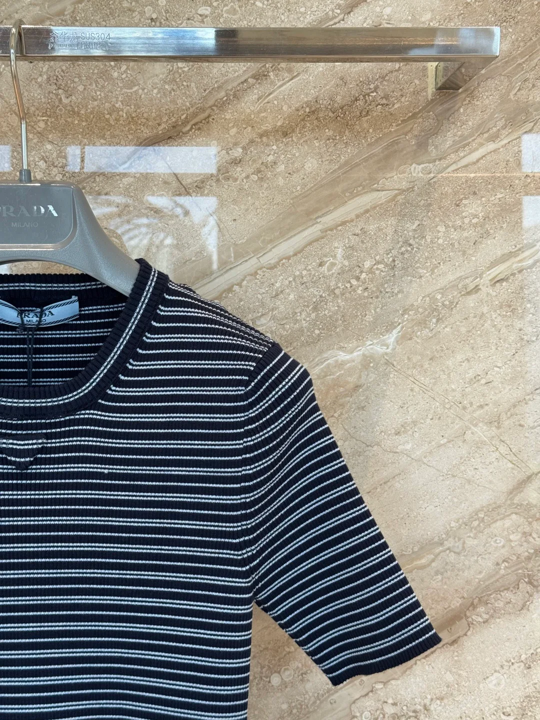 Футболки Женские Prada 11663685