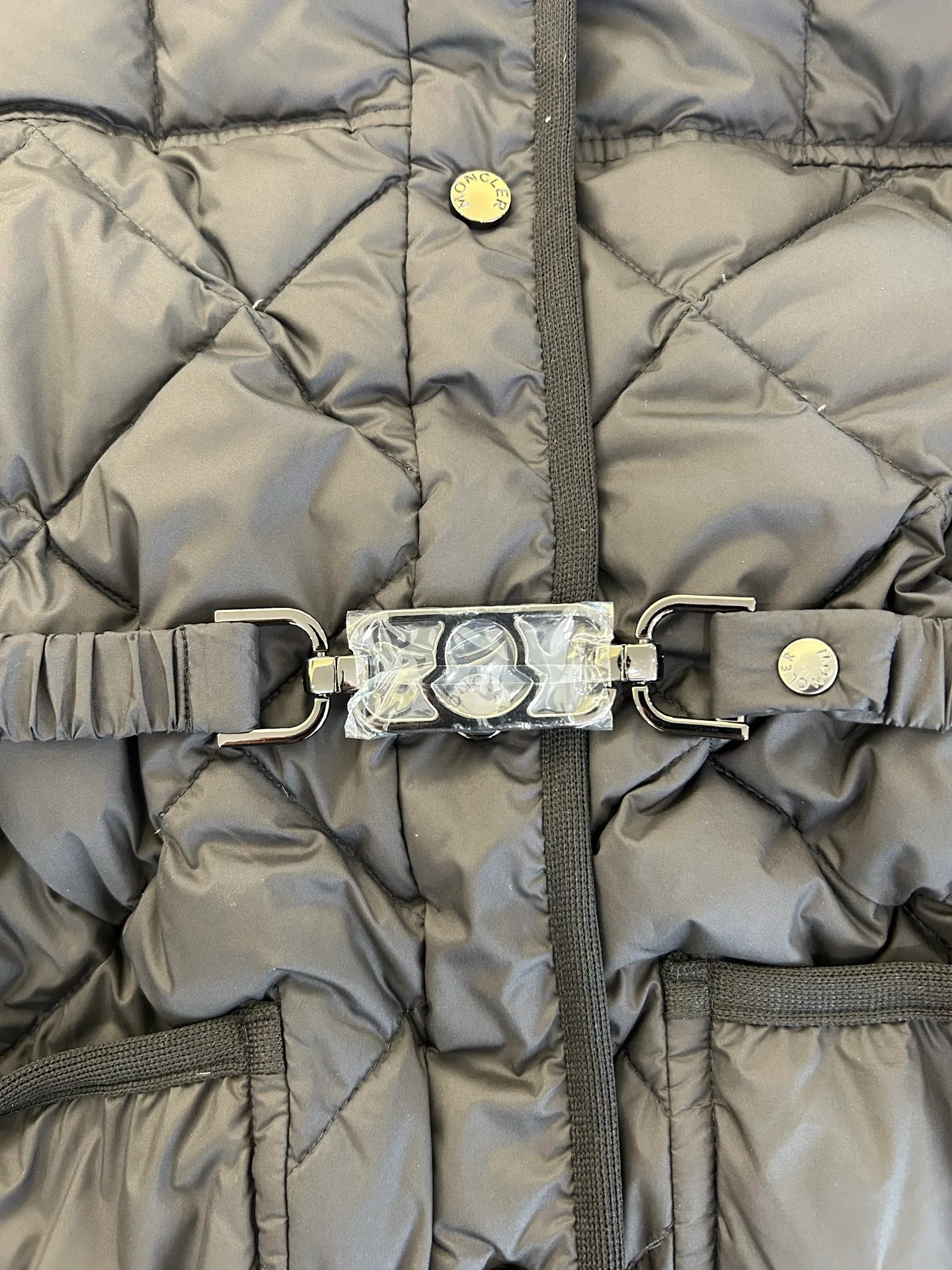 Куртки И Пуховики Мужские Moncler 18231454