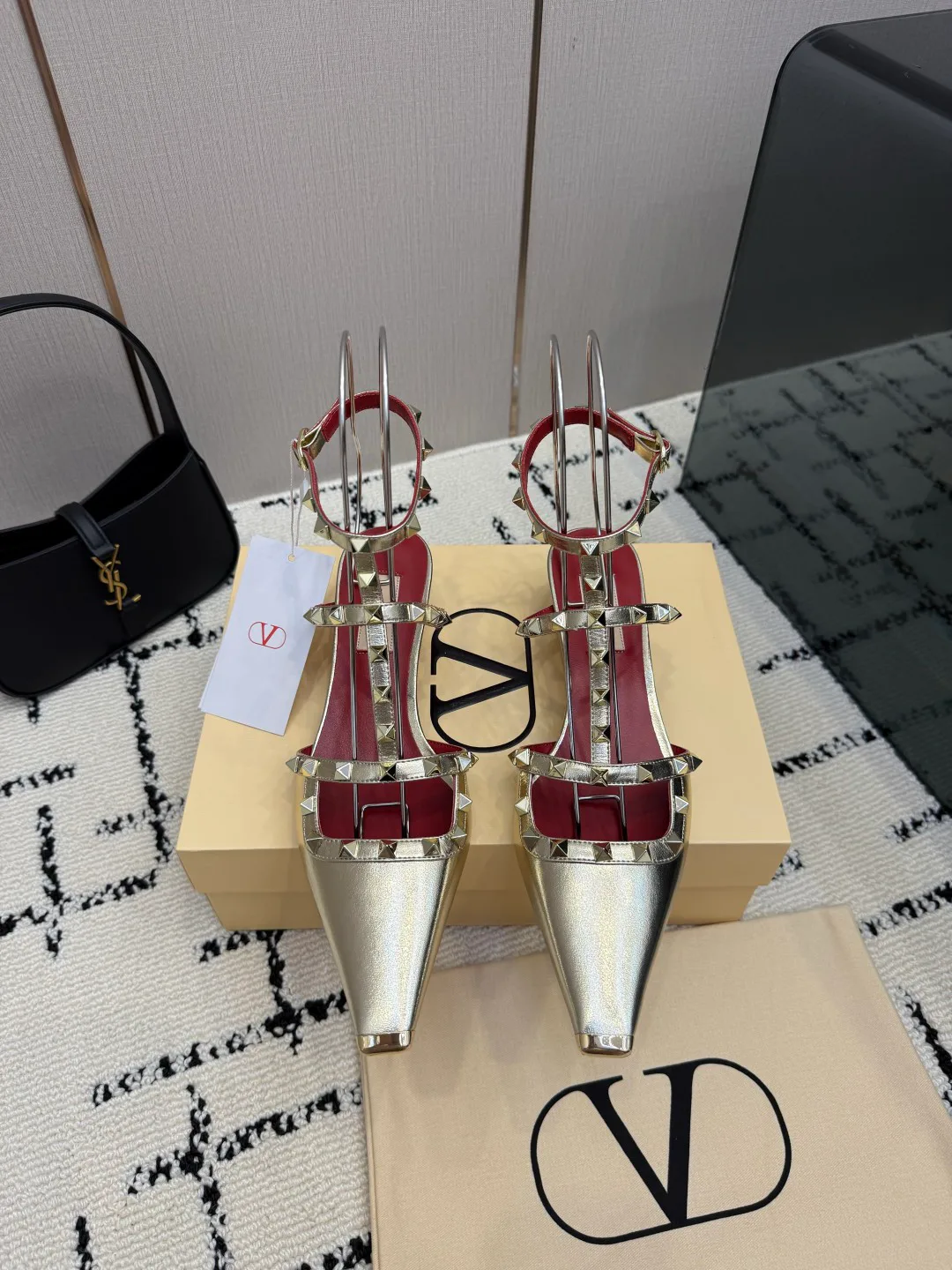 Босоножки Женские Valentino 17594501