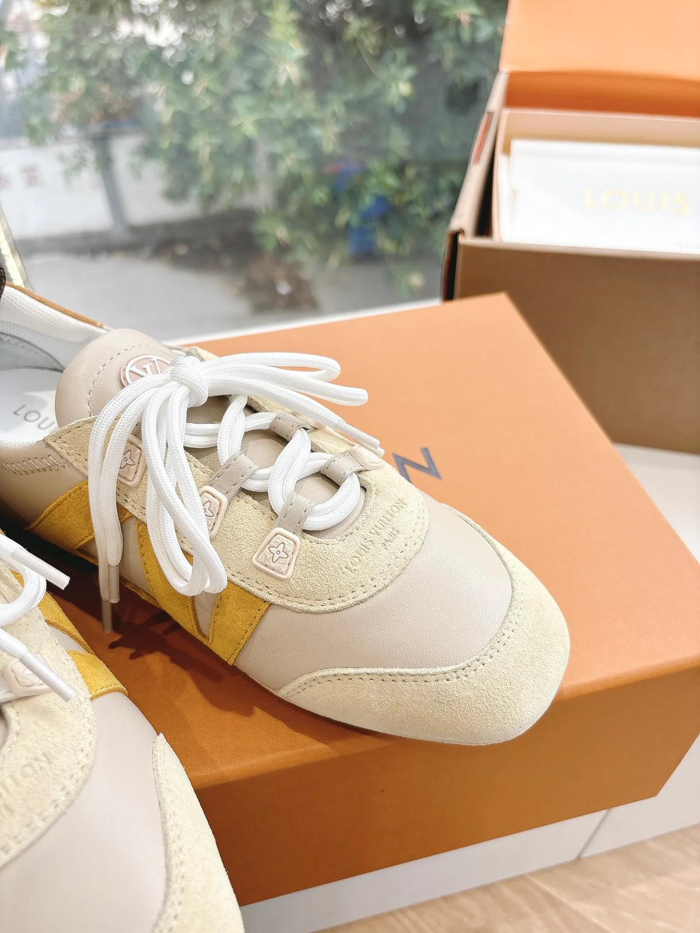 Кроссовки Женские Louis Vuitton 8979813
