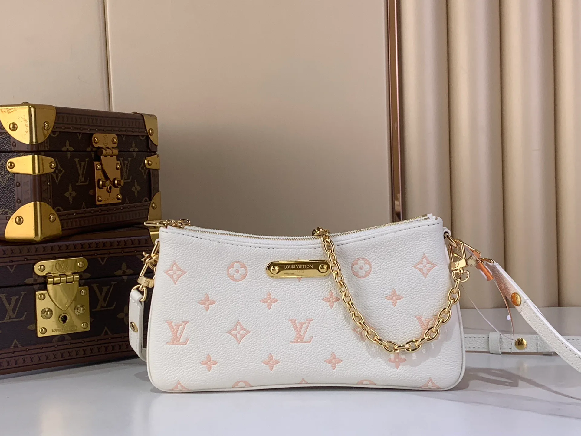 Классические Сумки Женские Louis Vuitton 5041297