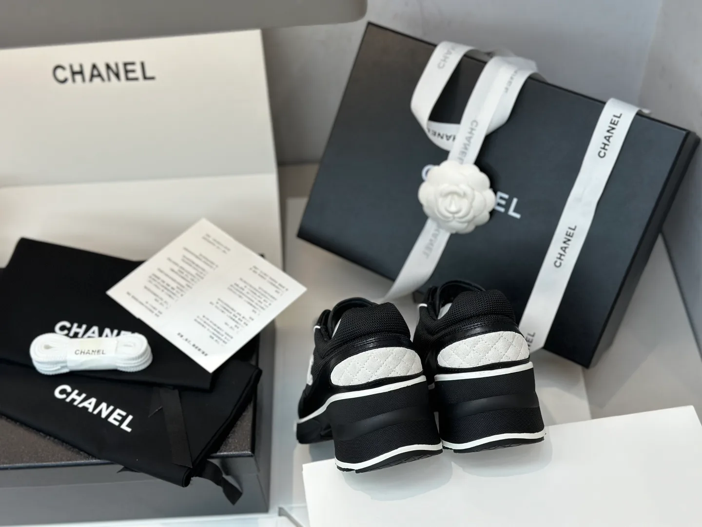 Кроссовки Женские Chanel 11168192