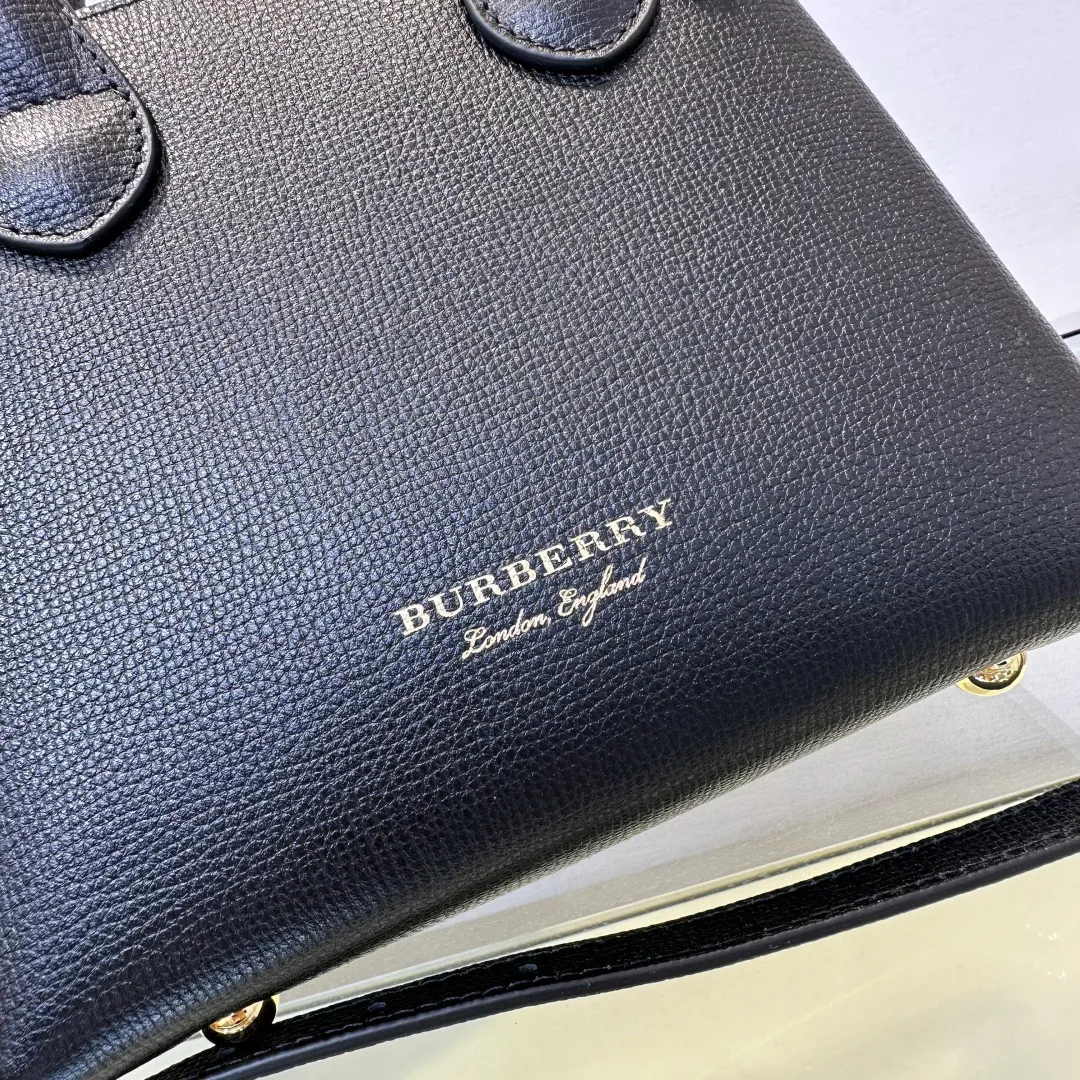 Классические Сумки Женские Burberry 17483296