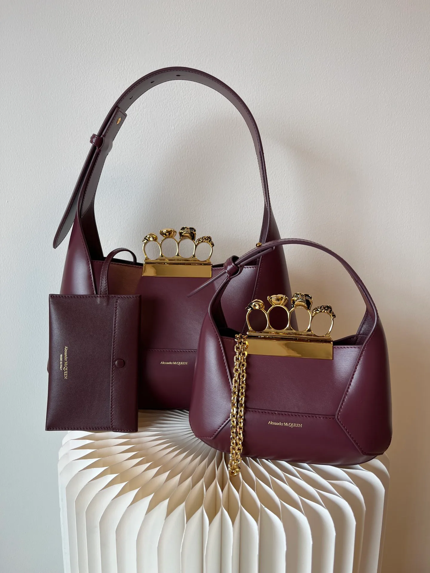 Классические Сумки Женские Alexander Mcqueen 11472513