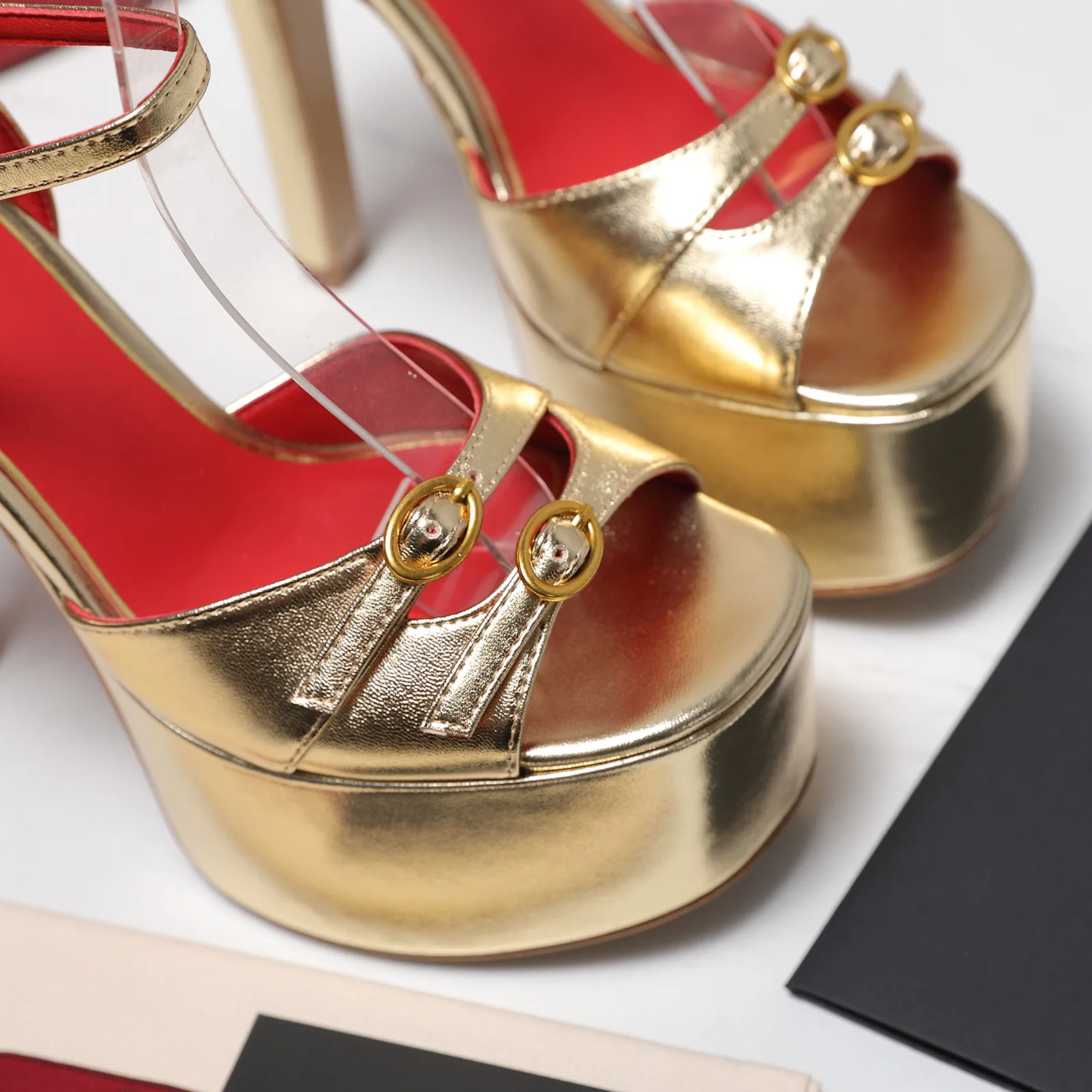 Босоножки Женские Valentino 13542426