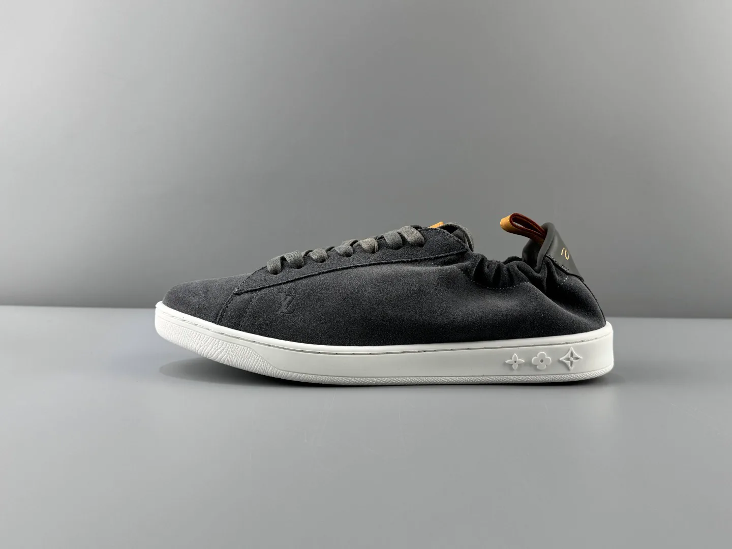 Кроссовки Мужские Louis Vuitton 11907206