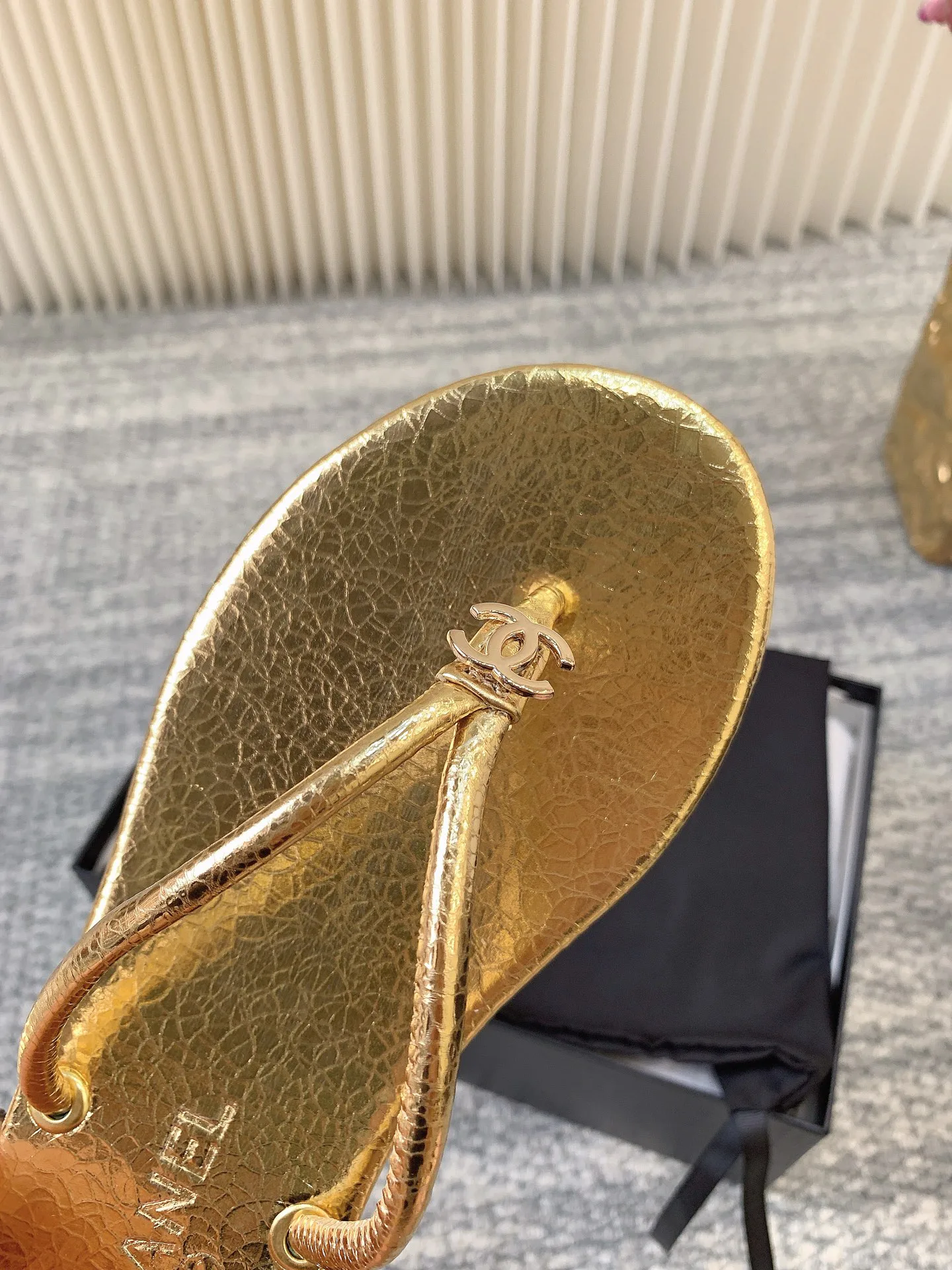 Шлепанцы Женские Chanel 13084990