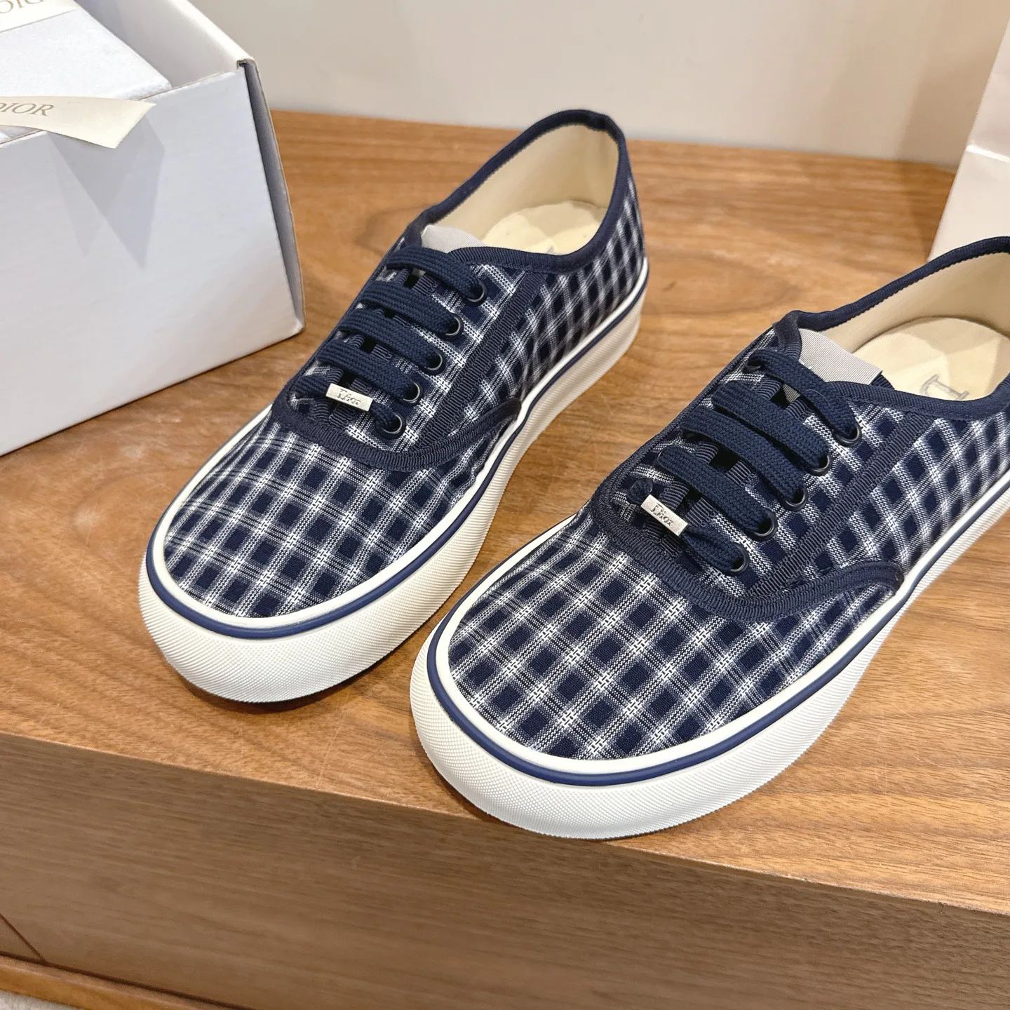 Кроссовки Женские Christian Dior 18083842