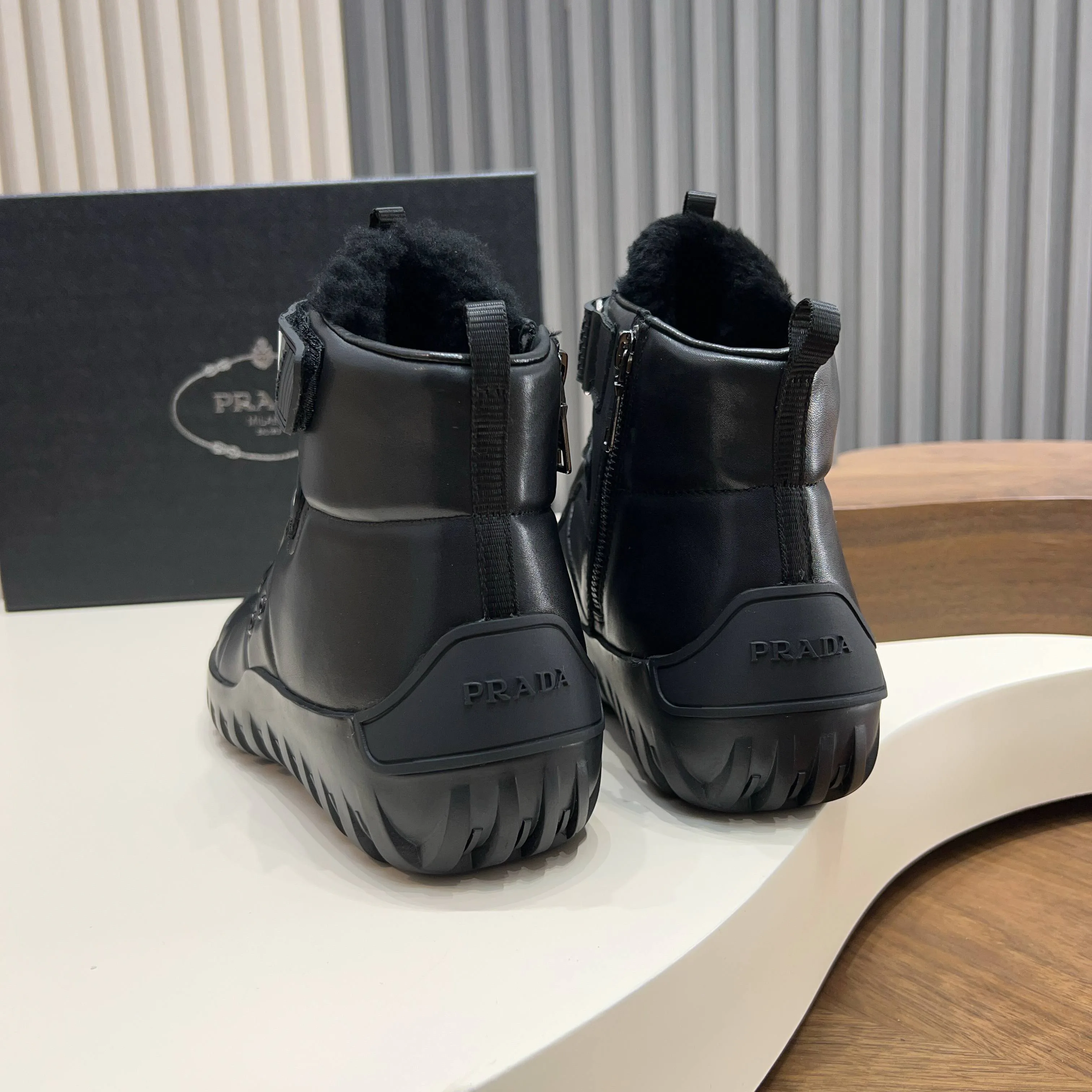 Кроссовки Мужские Prada 982839