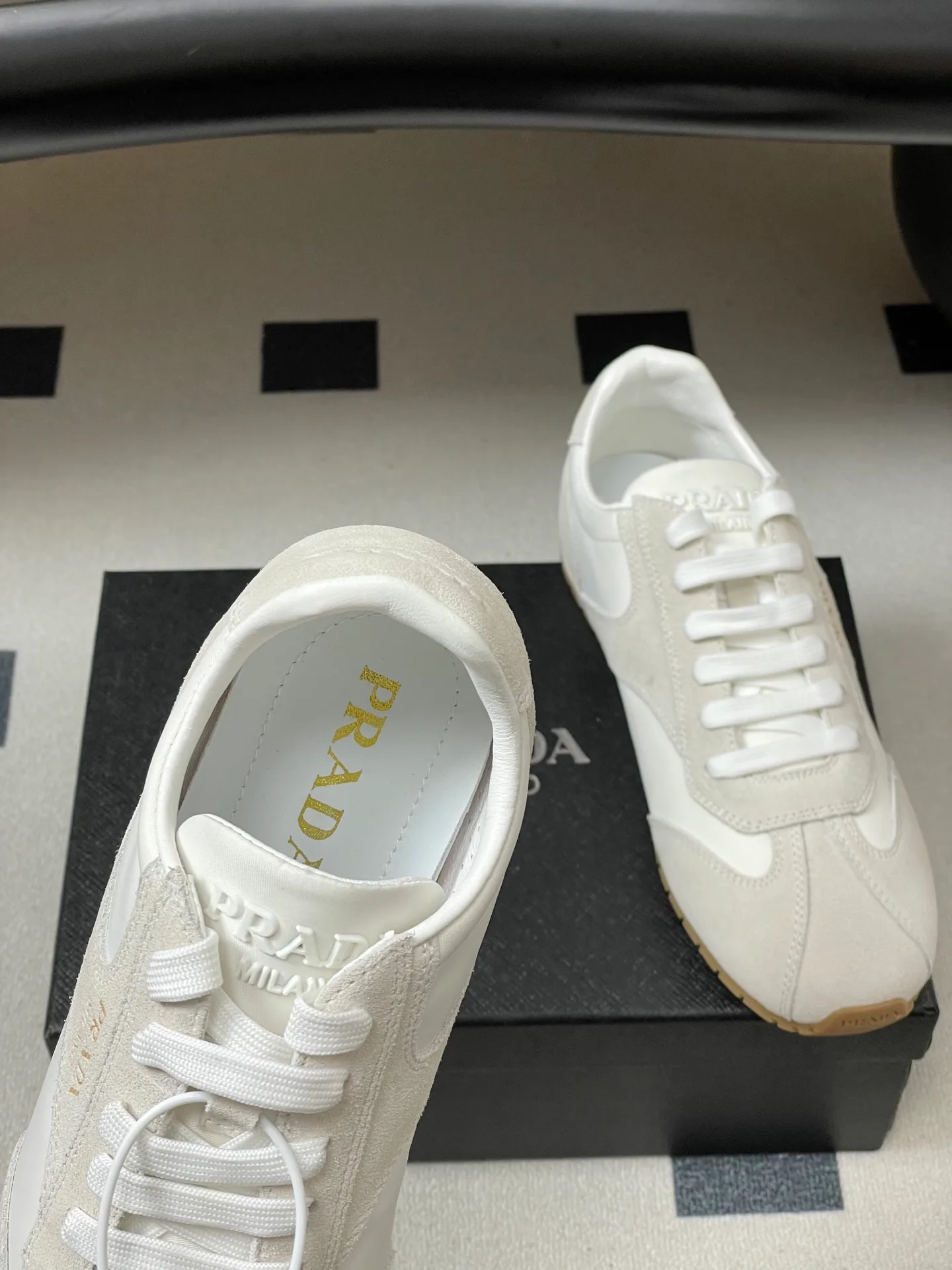 Кроссовки Женские Prada 12880098