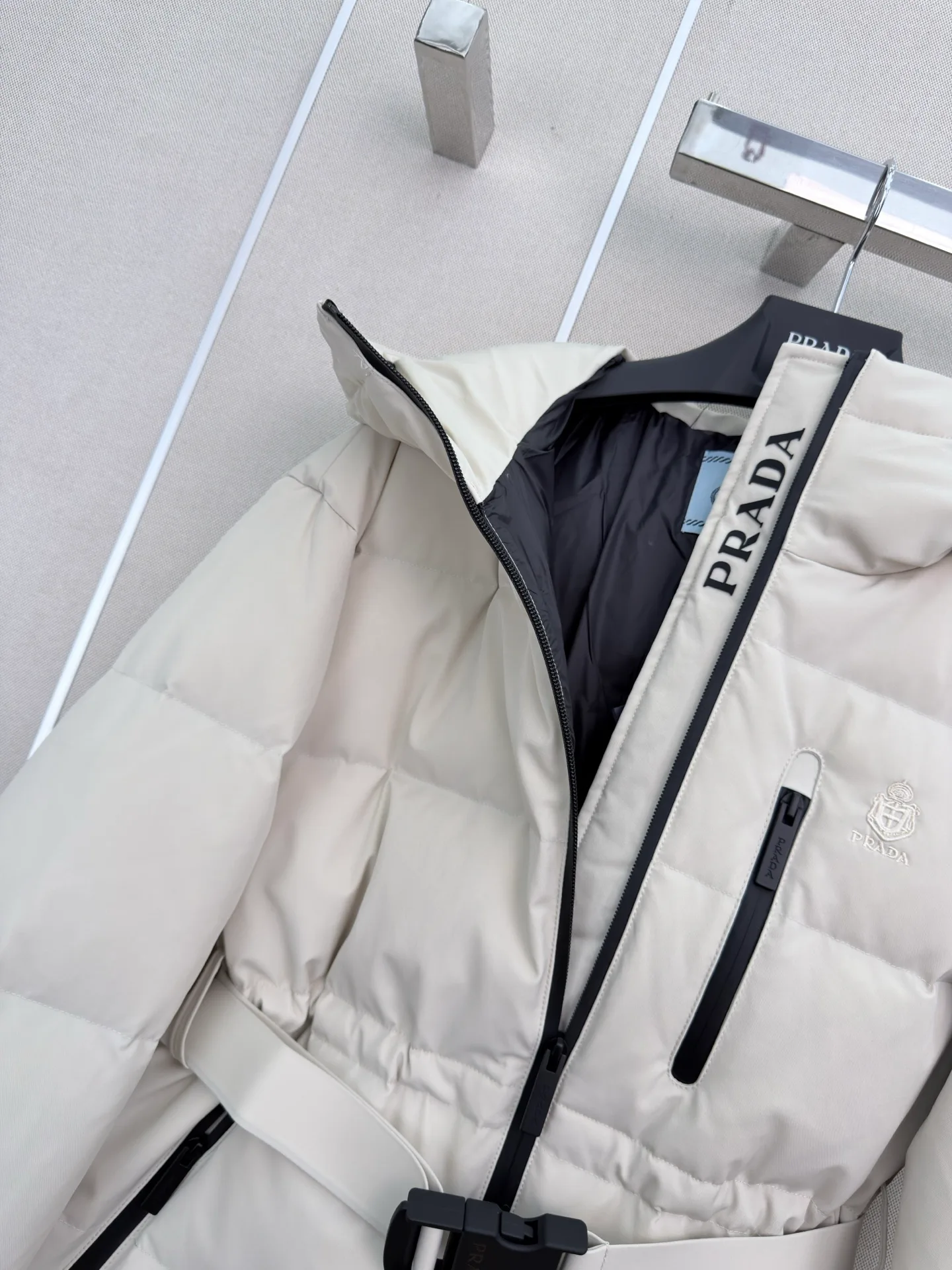 Куртки И Пуховики Женские Prada 18023491